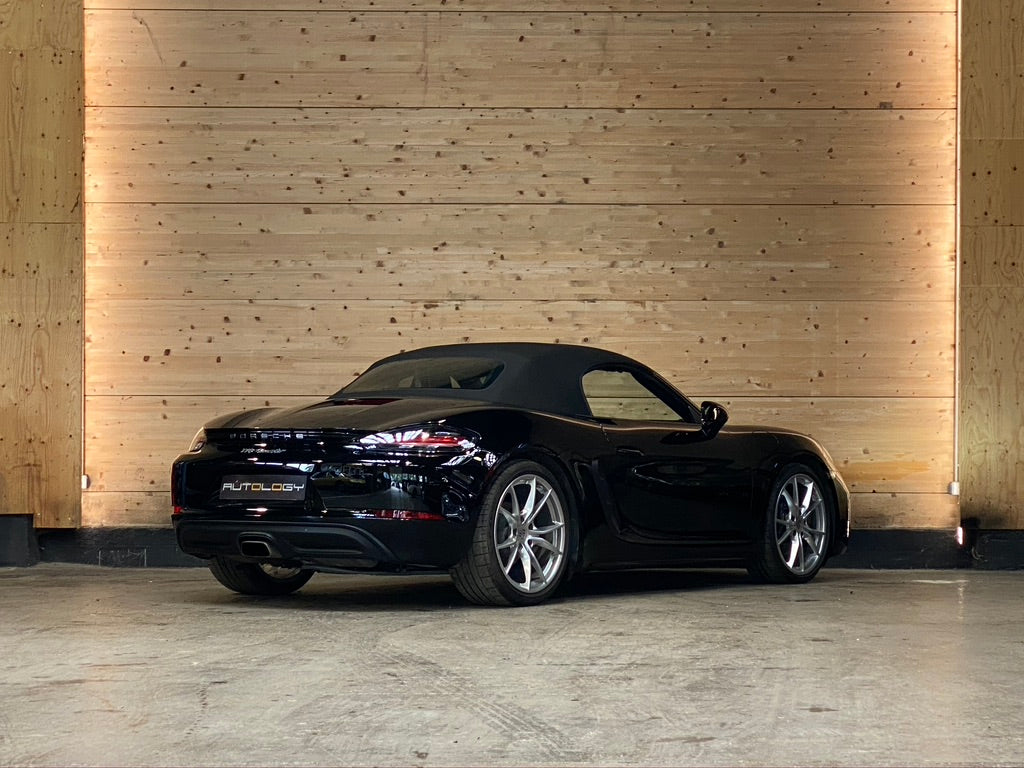 Porsche 718 Boxster