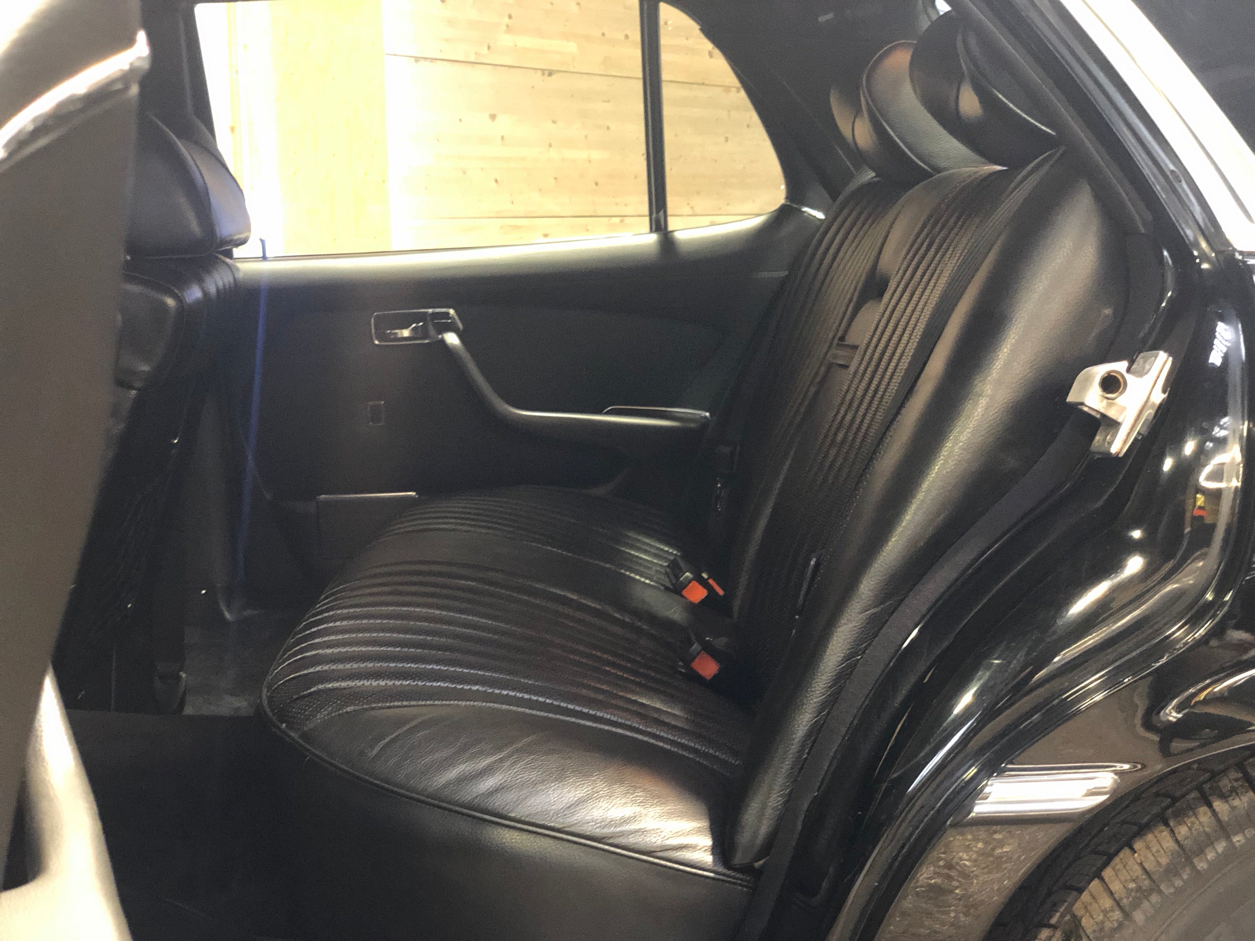 Mercedes 450 SEL 6.9
