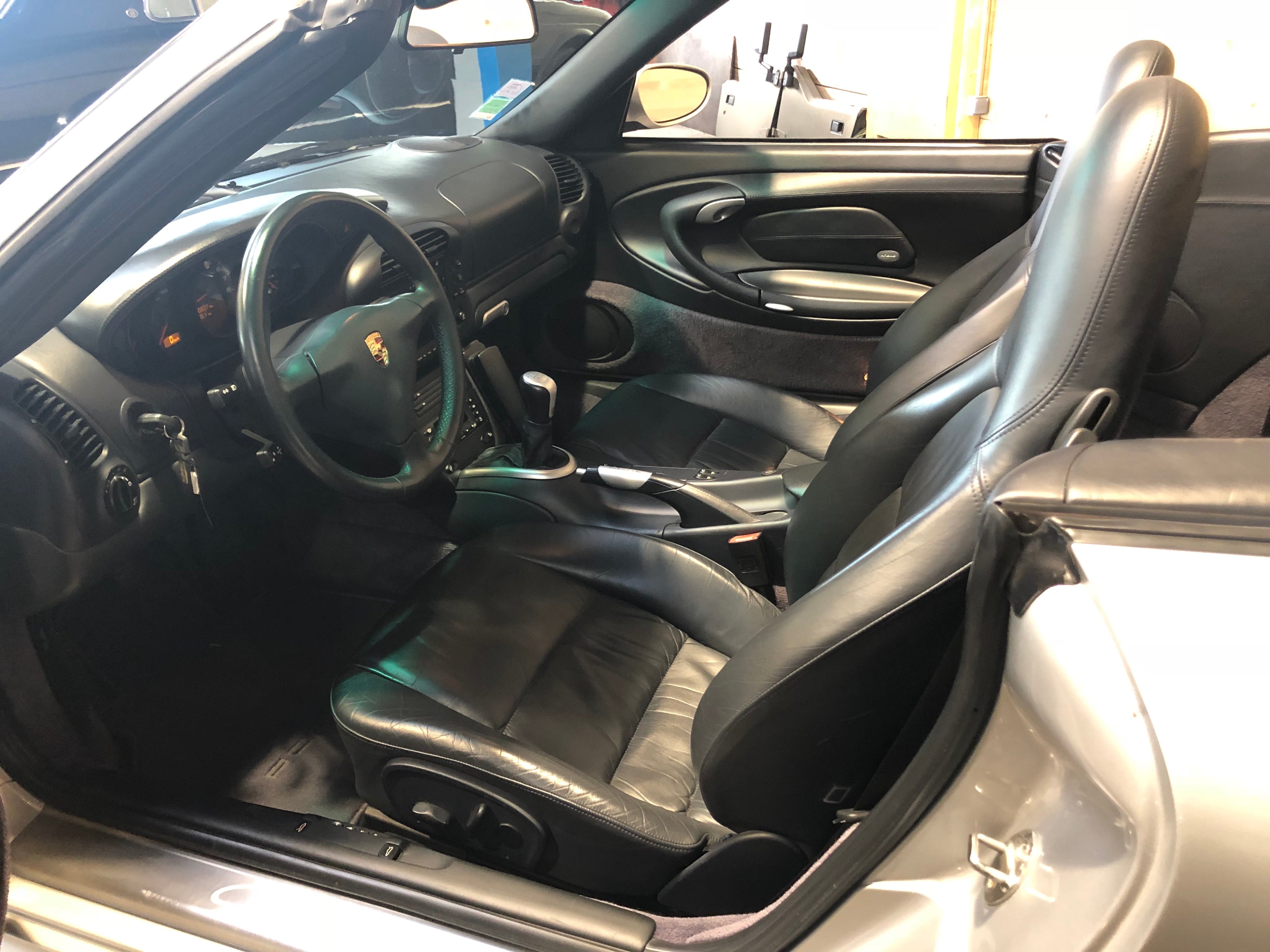 Porsche 996 Carrera 4S Cabriolet BVM6