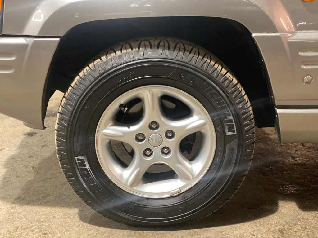 Jeep Grand Cherokee 5.9 Limited LX