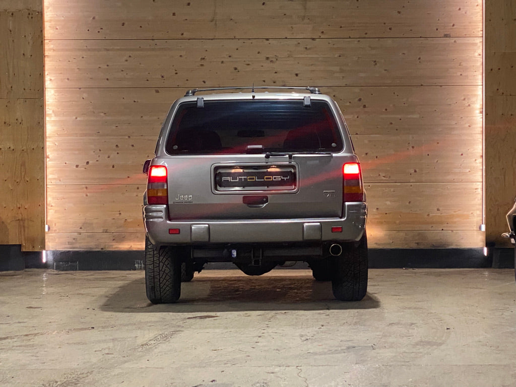 Jeep Grand Cherokee 5.9 Limited LX
