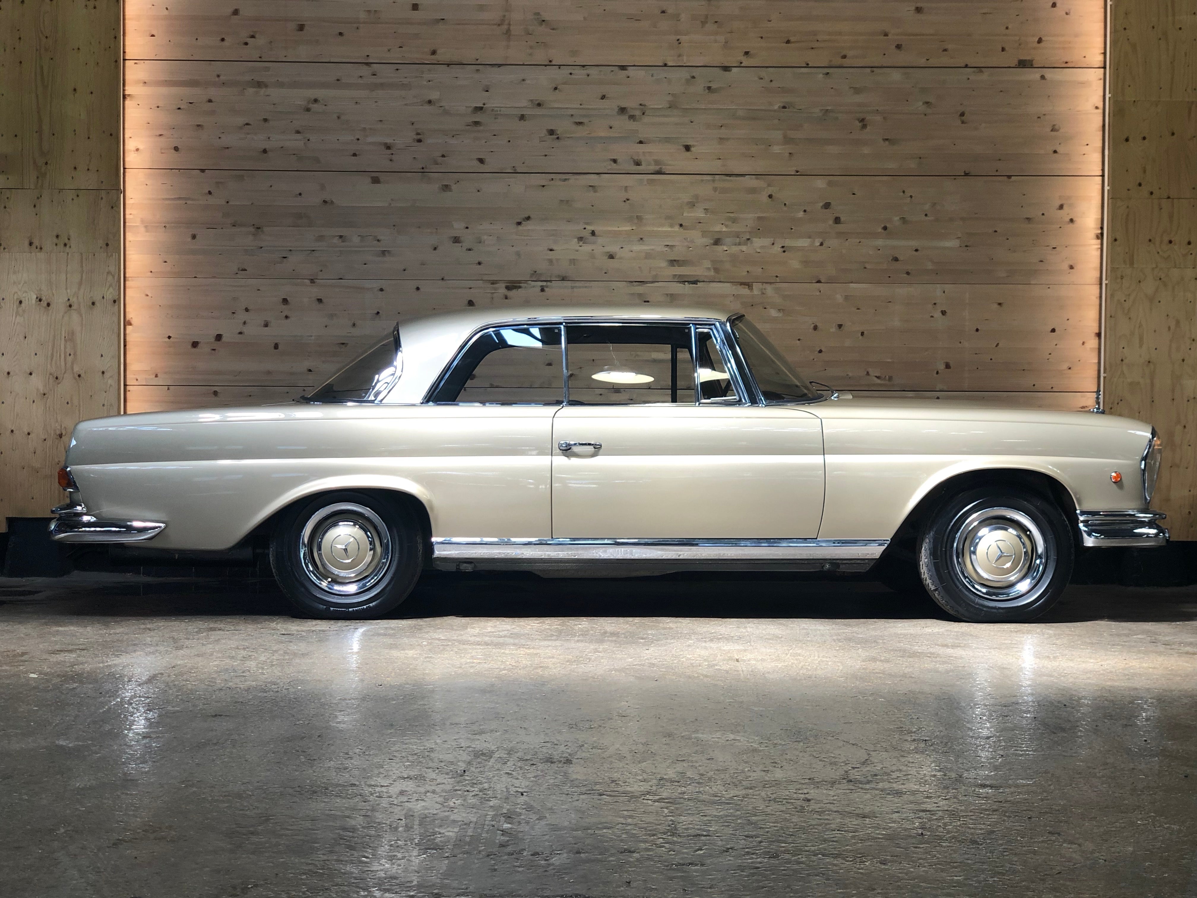 Mercedes 250 SE Coupé
