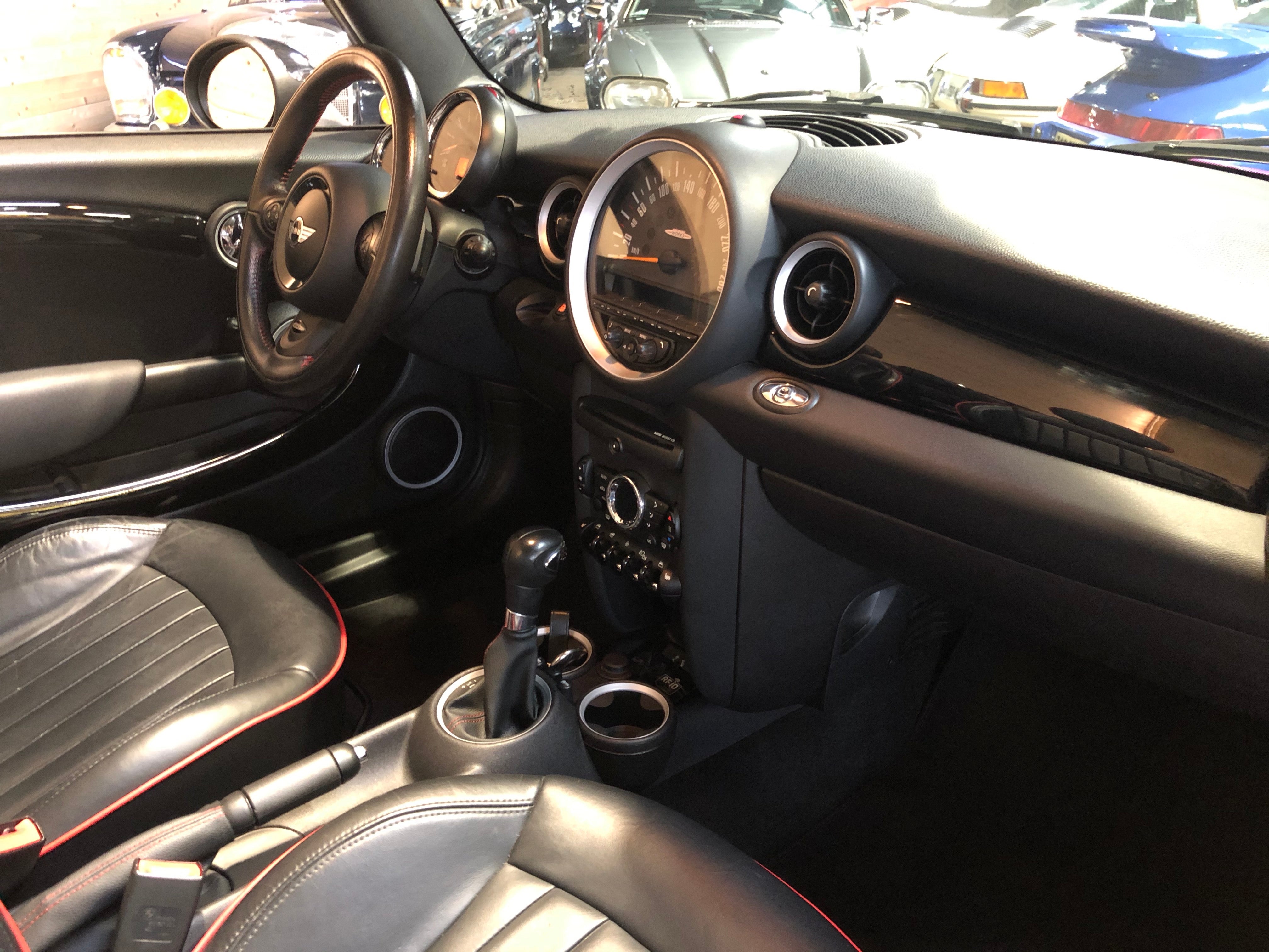 Mini Cabriolet Cooper S JCW BVA 211ch (R57)