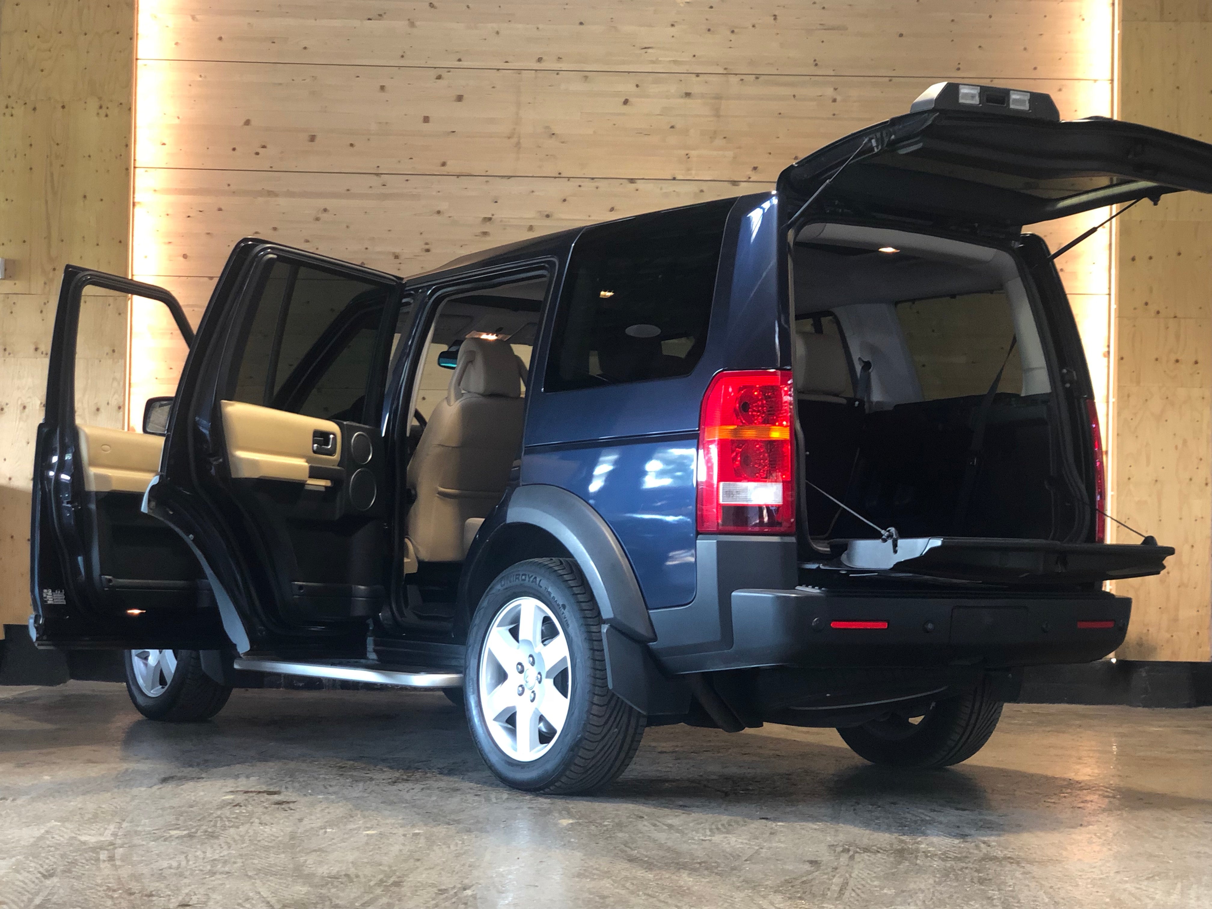 Land Rover Discovery V8 4.4 HSE 7 places
