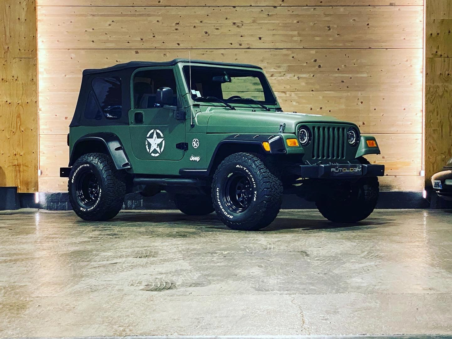 Jeep Wrangler TJ 4.0 Sahara BVM6