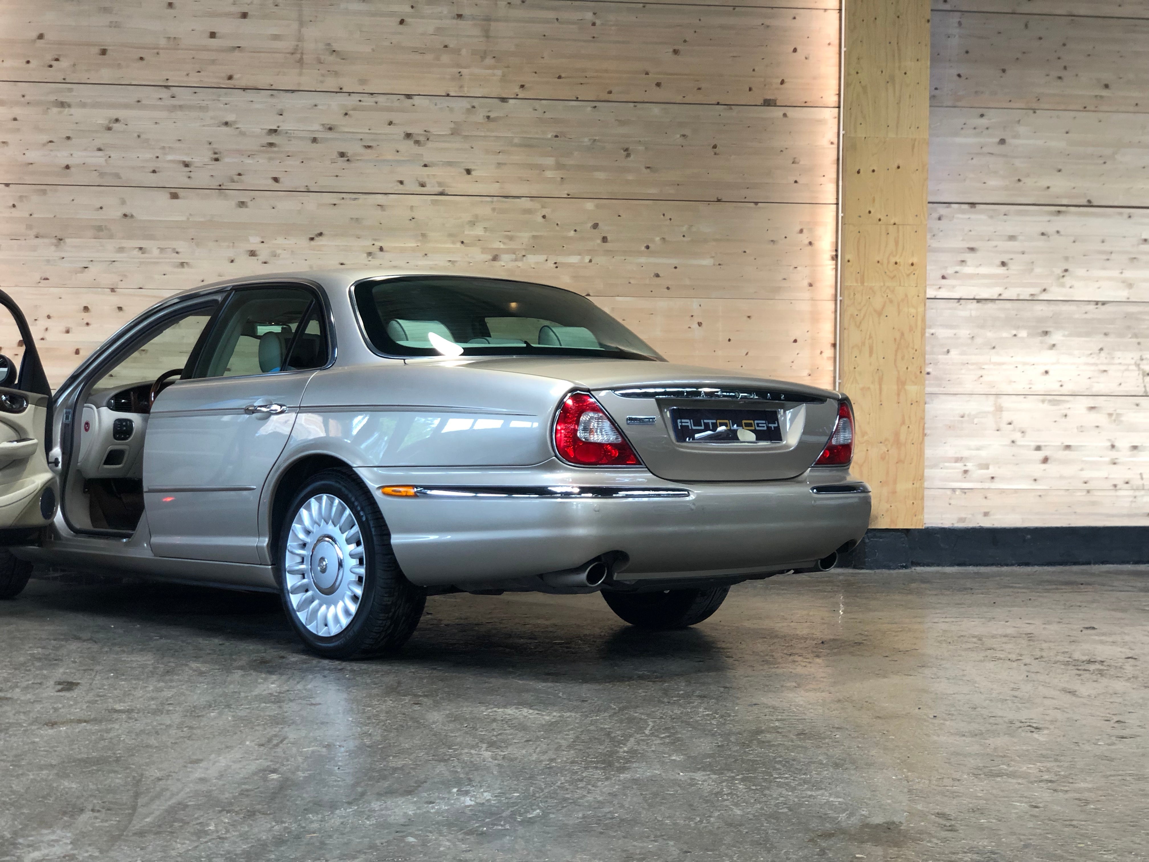 Jaguar XJ Super V8