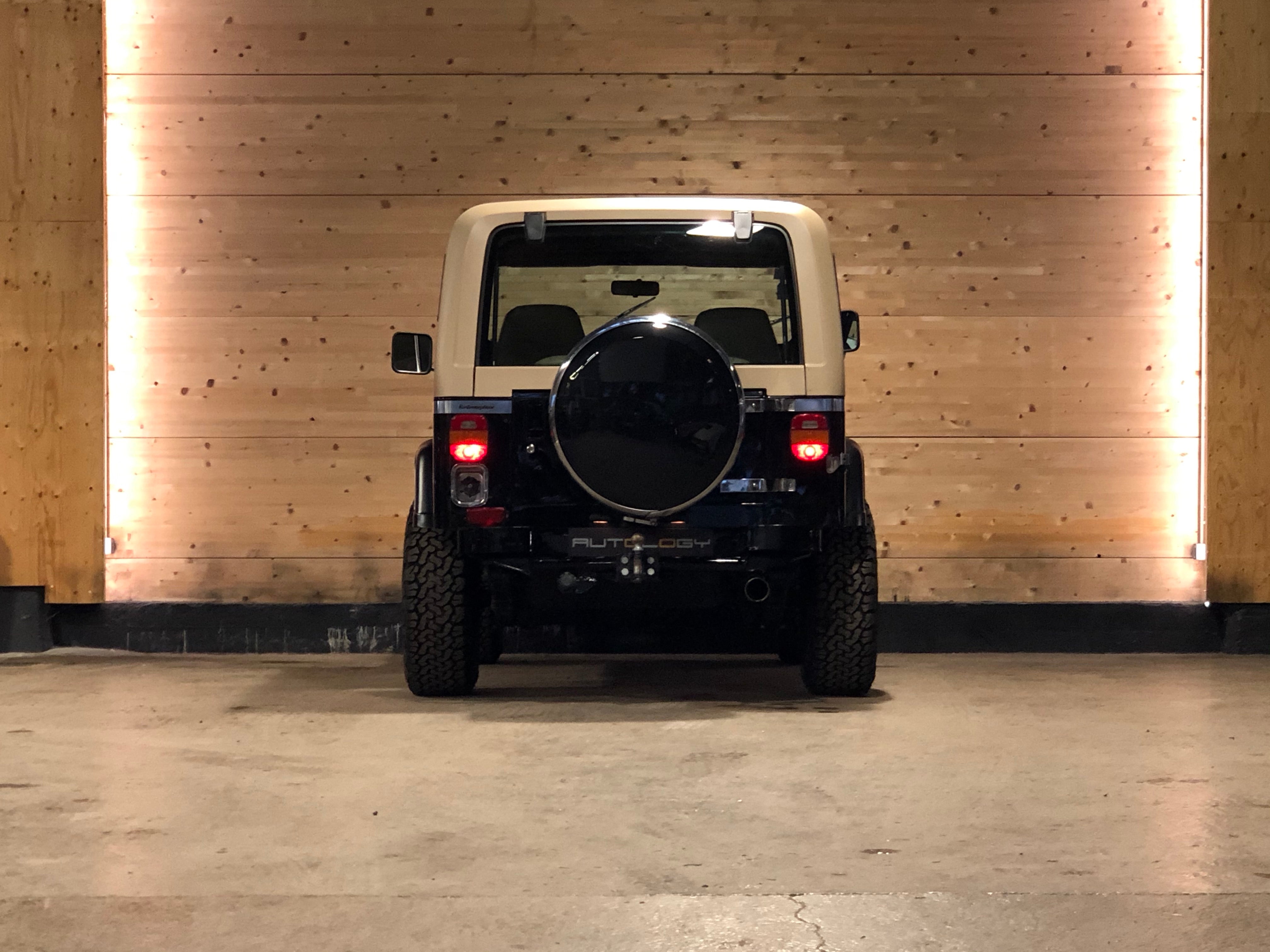 Jeep Wrangler YJ 2.5