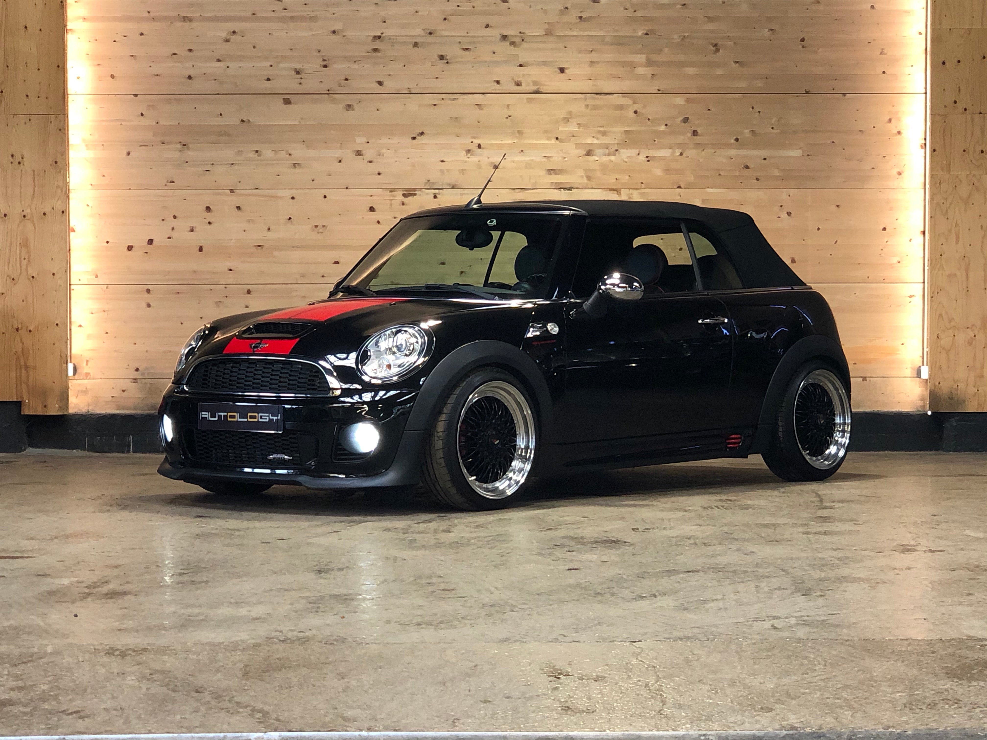 Mini Cabriolet Cooper S JCW BVA 211ch (R57)