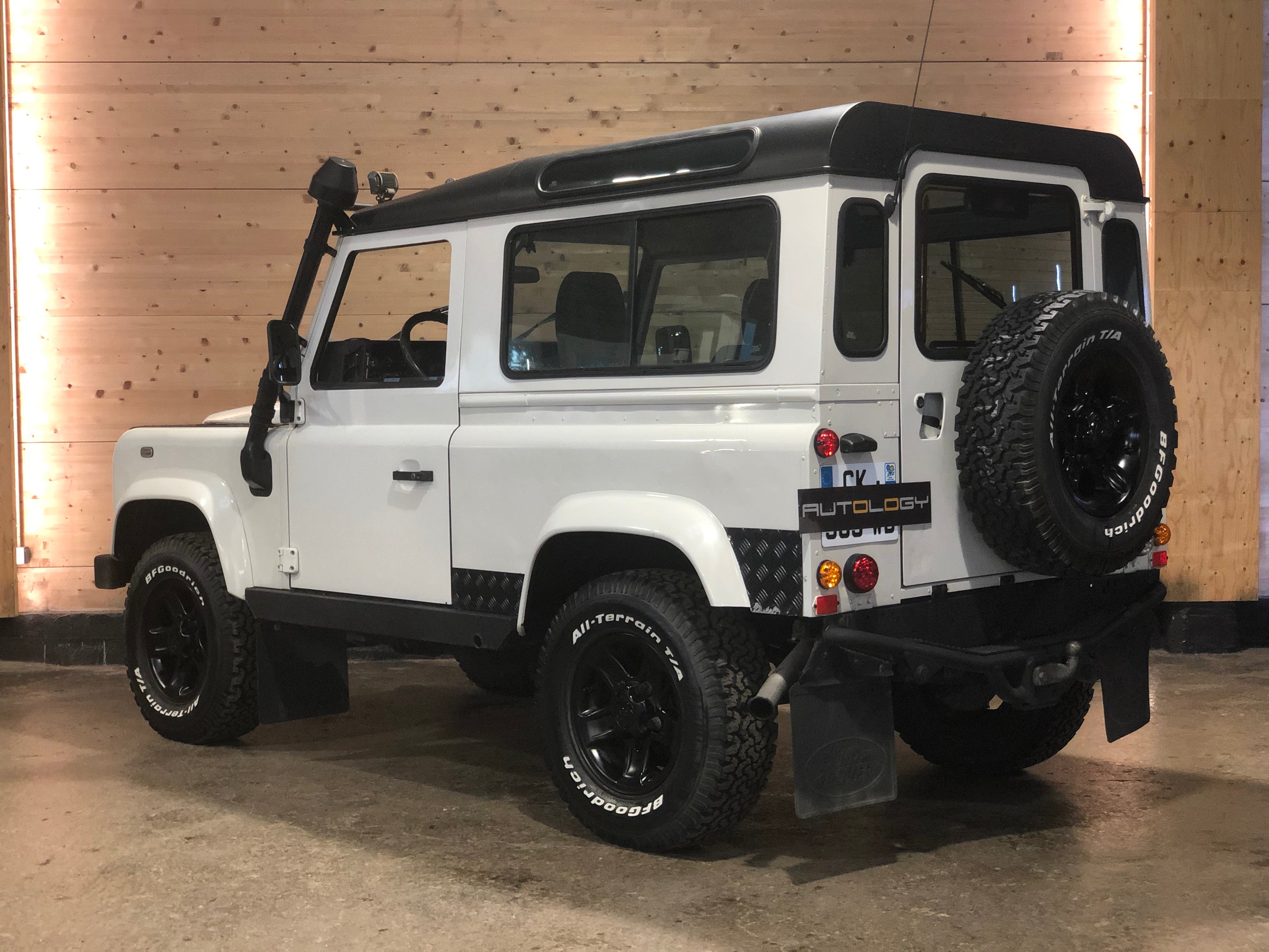 Land Rover Defender 90 HT 200tdi