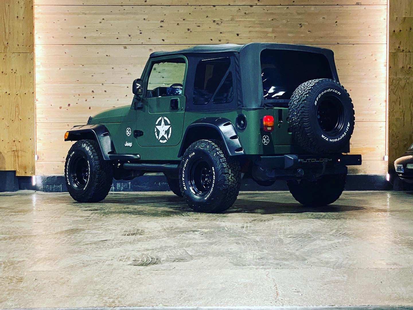 Jeep Wrangler TJ 4.0 Sahara BVM6