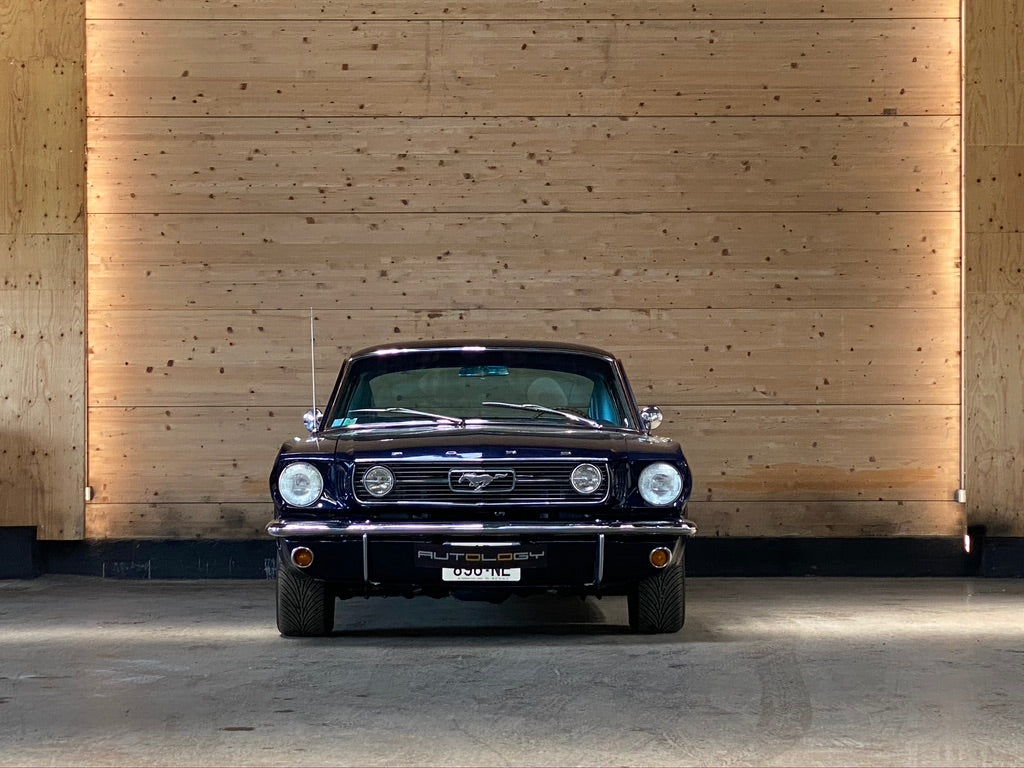 Ford Mustang Fastback V8 289 BVA