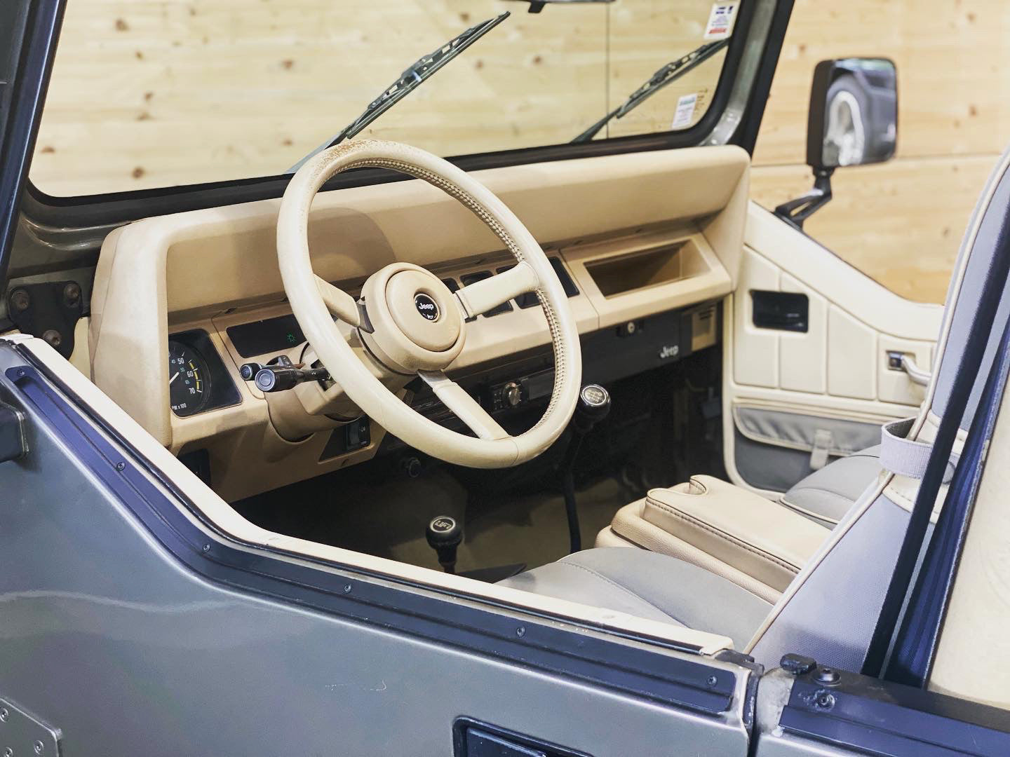 Jeep Wrangler YJ 2.5 Sahara