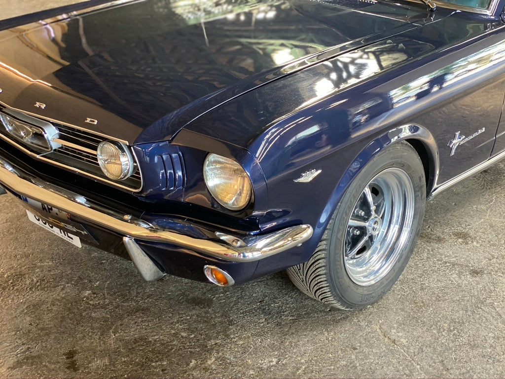 Ford Mustang Fastback V8 289 BVA