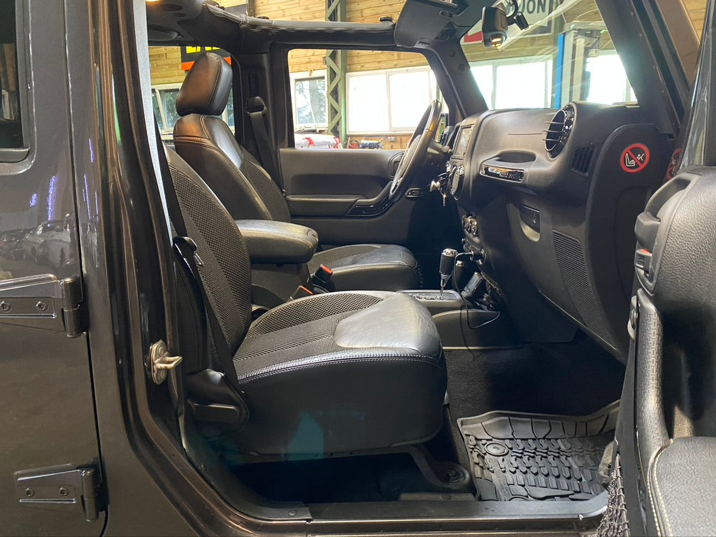 Jeep Wrangler JK Unlimited V6 3.6 BackCountry