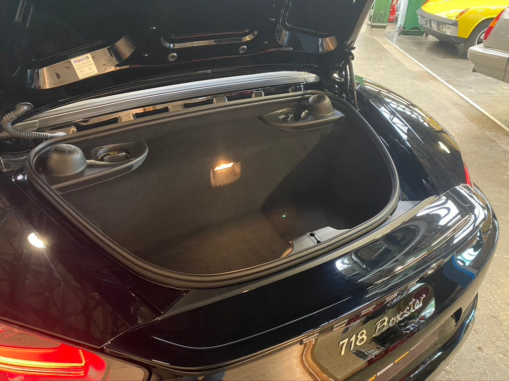 Porsche 718 Boxster