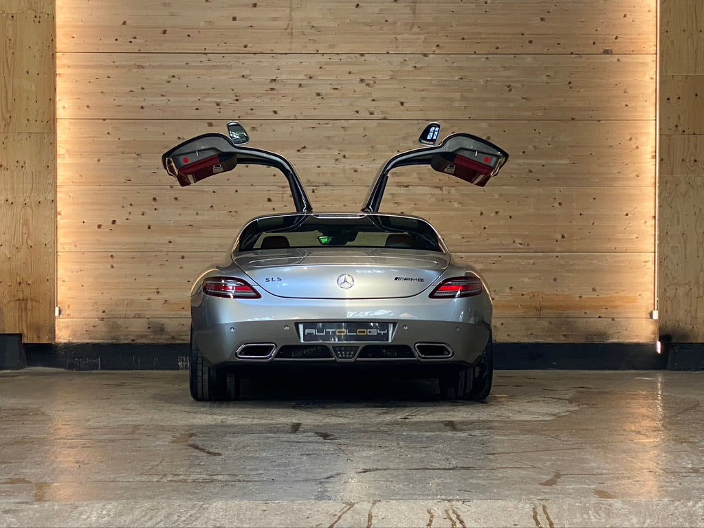 Mercedes SLS AMG