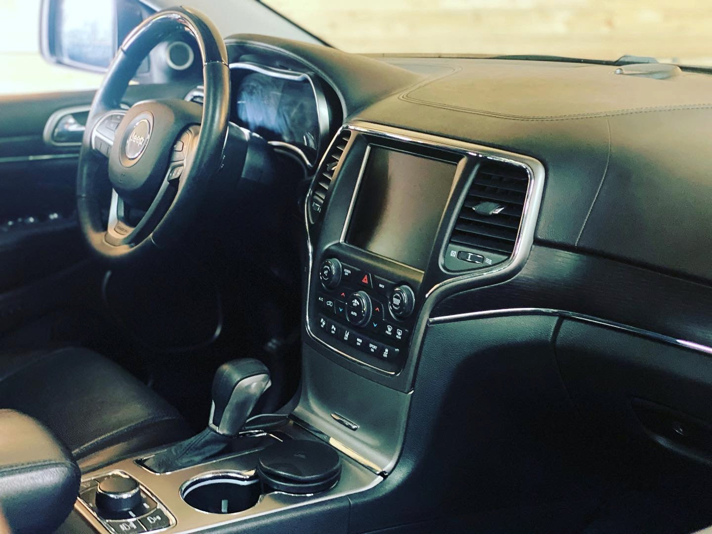 Jeep Grand Cherokee V8 5.7 Summit BVA8