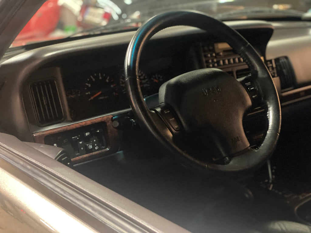 Jeep Grand Cherokee 5.9 Limited LX