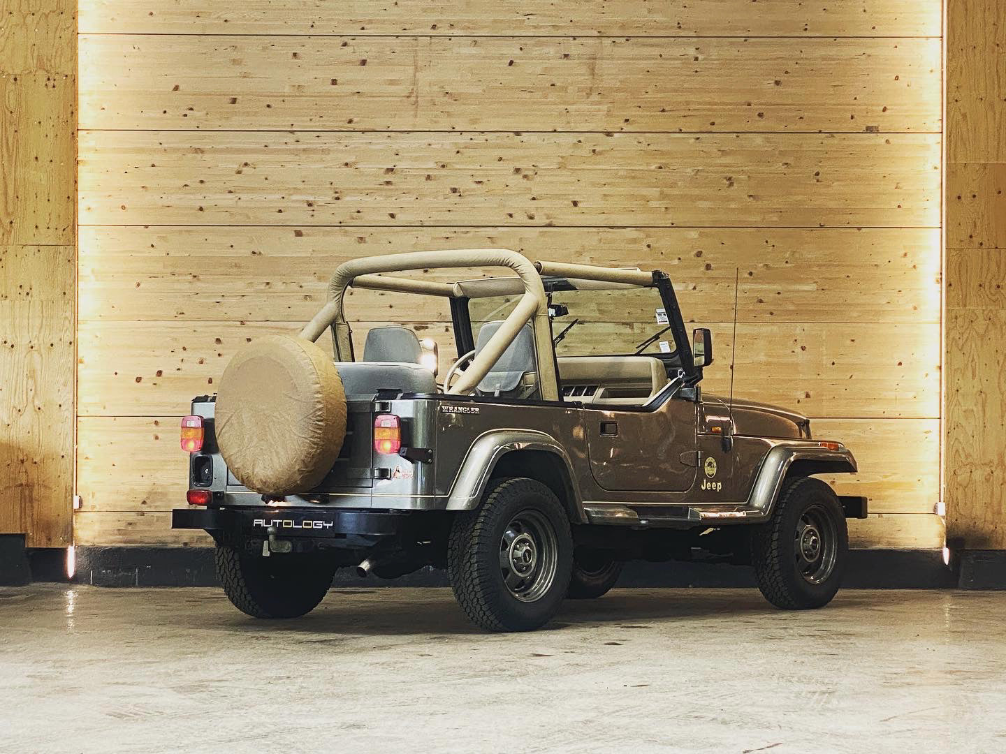 Jeep Wrangler YJ 2.5 Sahara