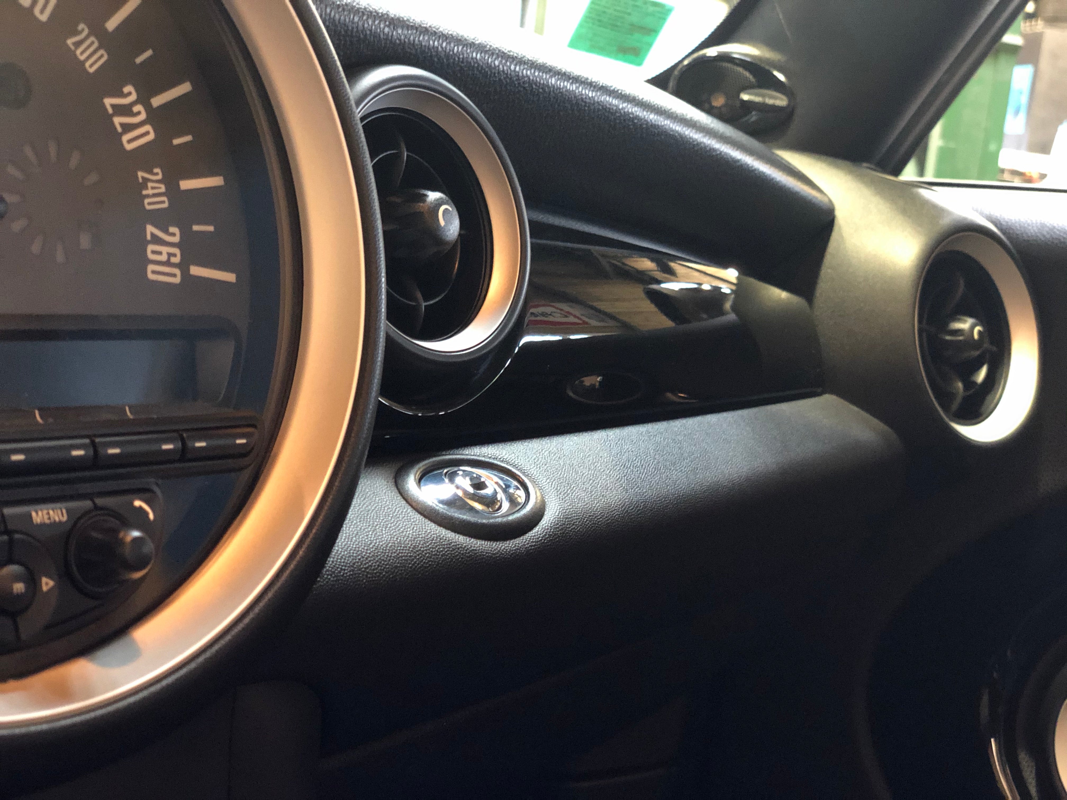 Mini Cabriolet Cooper S JCW BVA 211ch (R57)