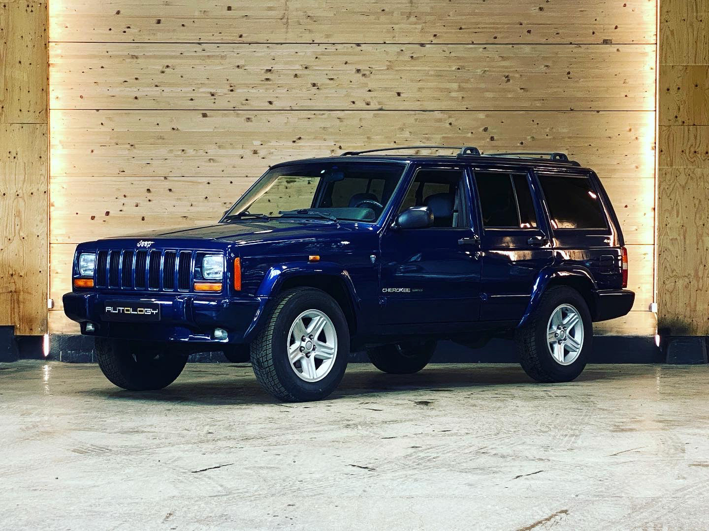 Jeep Cherokee 4.0 Limited XJ.2