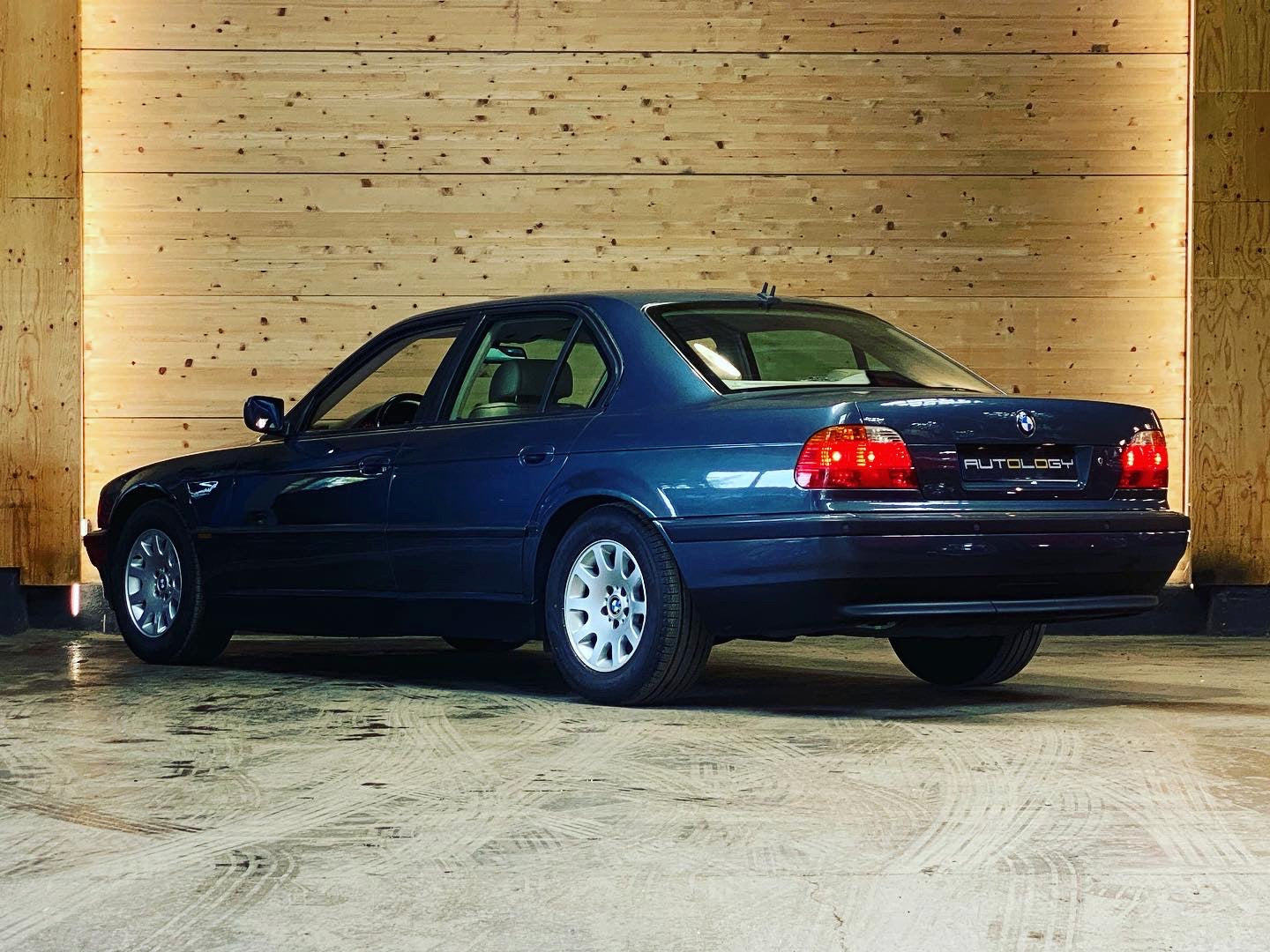 BMW 740iA