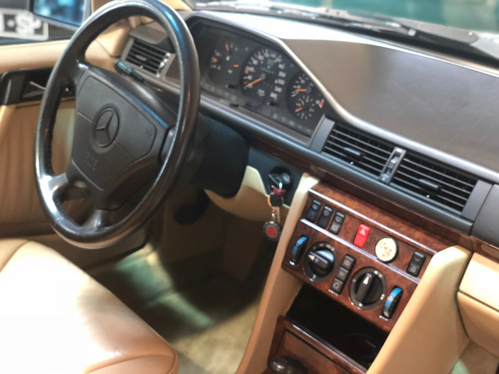 Mercedes 300TE-24 BVA