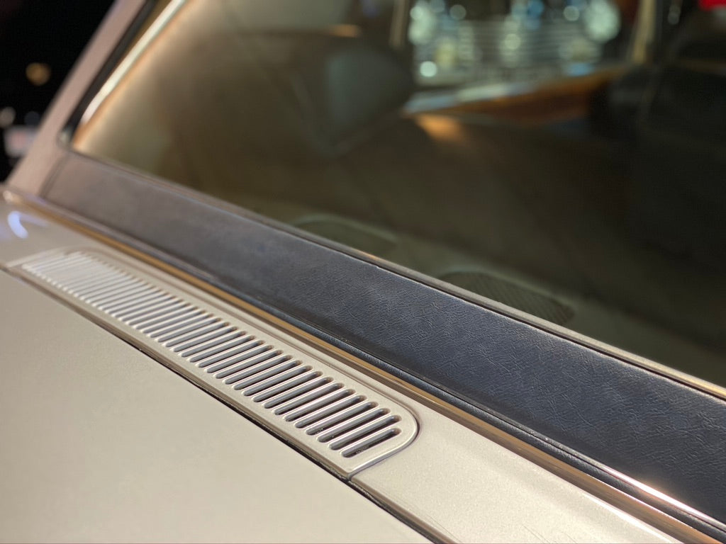 Rolls Royce Silver Shadow LWB (with division)