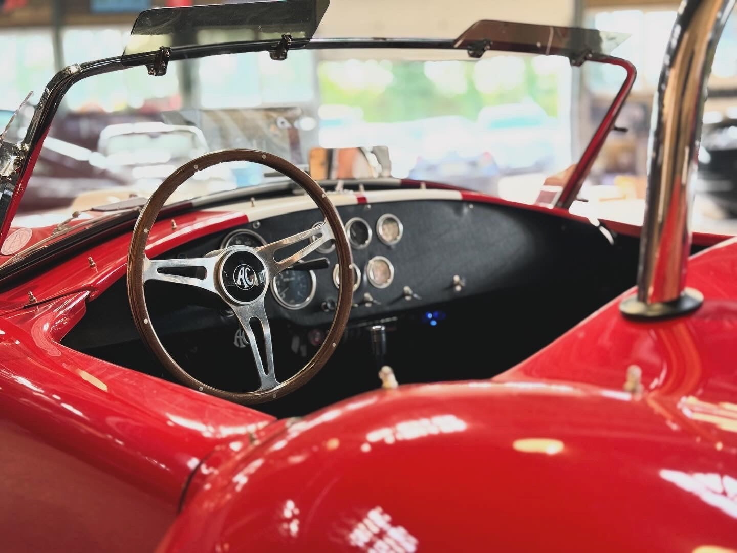 AC Cobra 427 Replica - Unique Motorcars