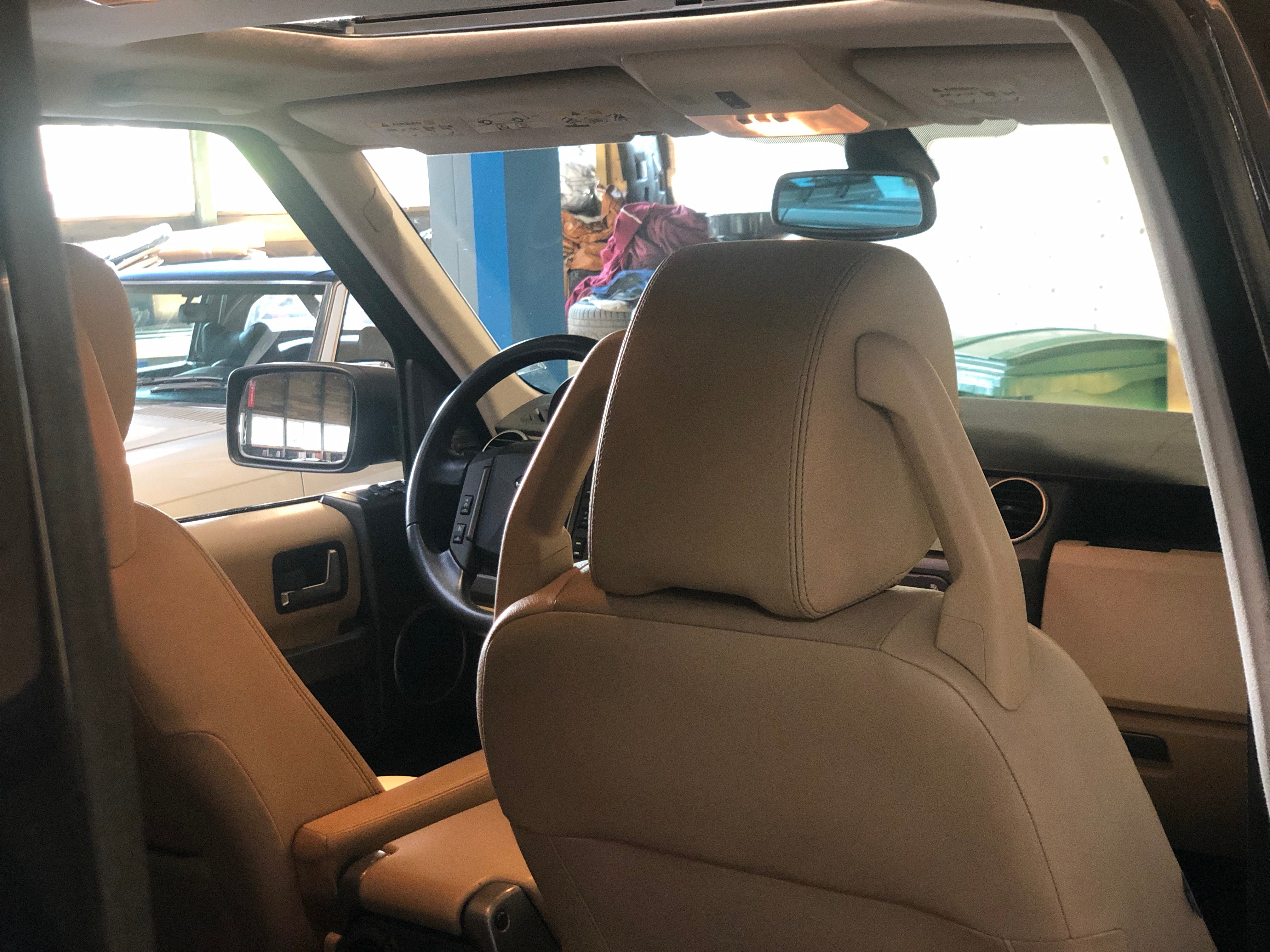 Land Rover Discovery V8 4.4 HSE 7 places