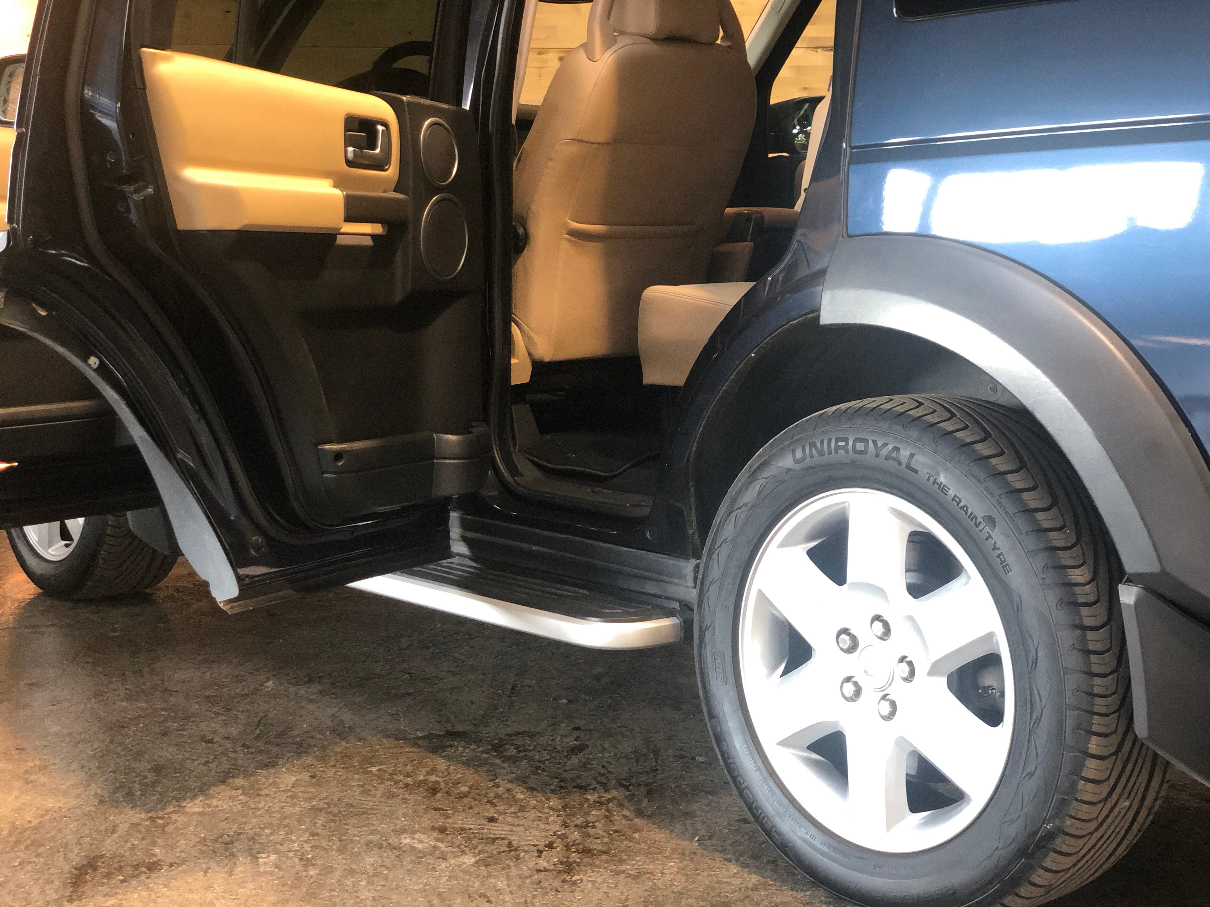Land Rover Discovery V8 4.4 HSE 7 places