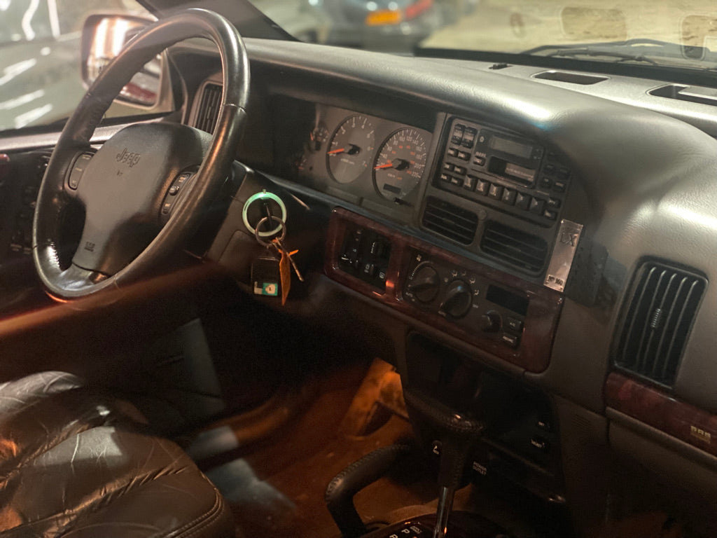 Jeep Grand Cherokee 5.9 Limited LX