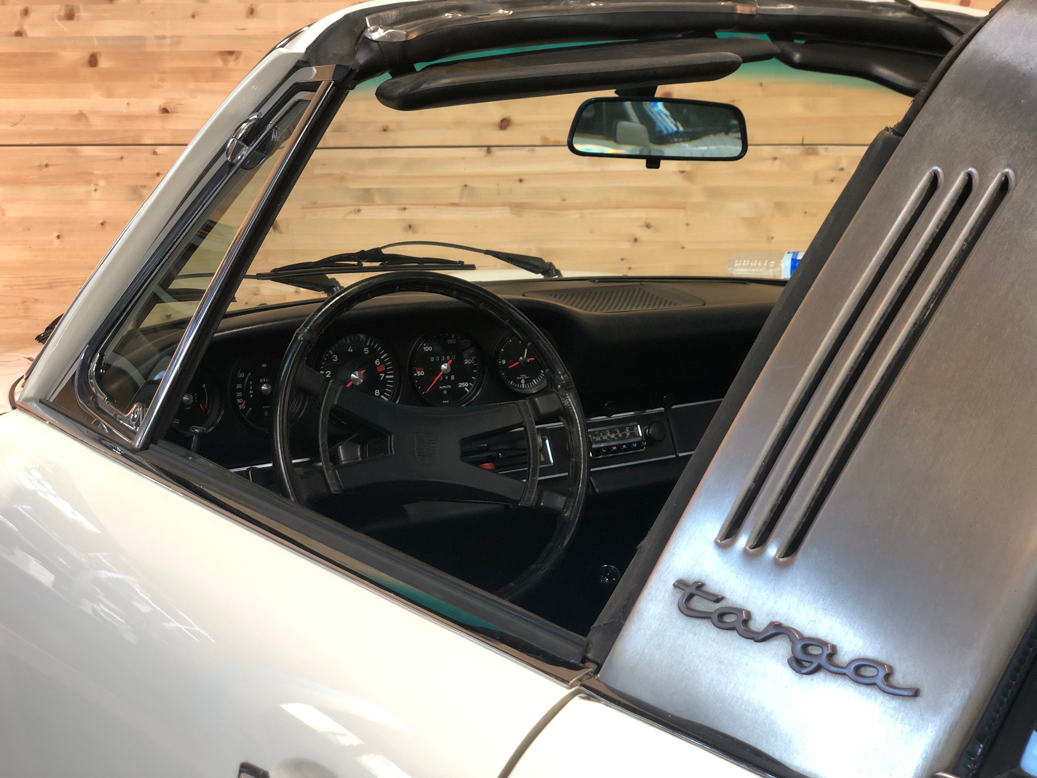 Porsche 911 2.4 T Targa