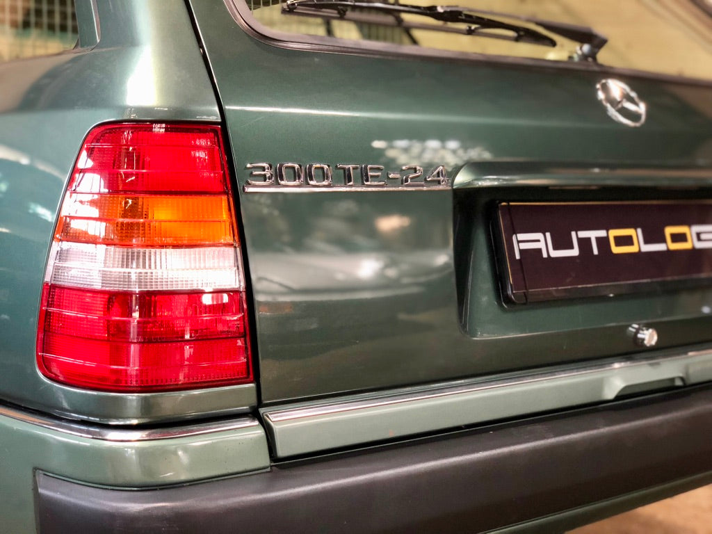 Mercedes 300TE-24 BVA