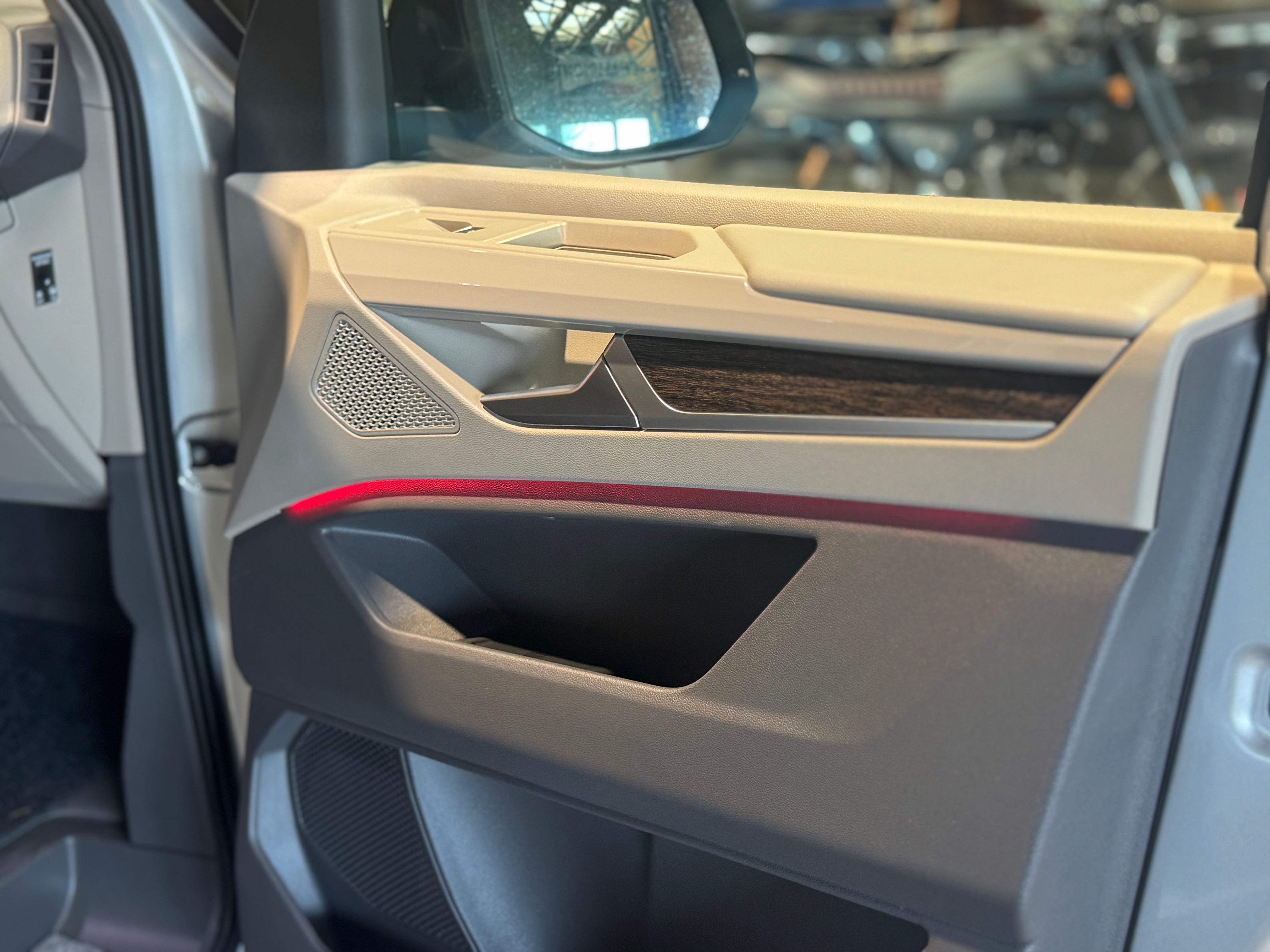 Volkswagen Multivan T7 1.4 TSi eHybrid 218ch Energetic Court
