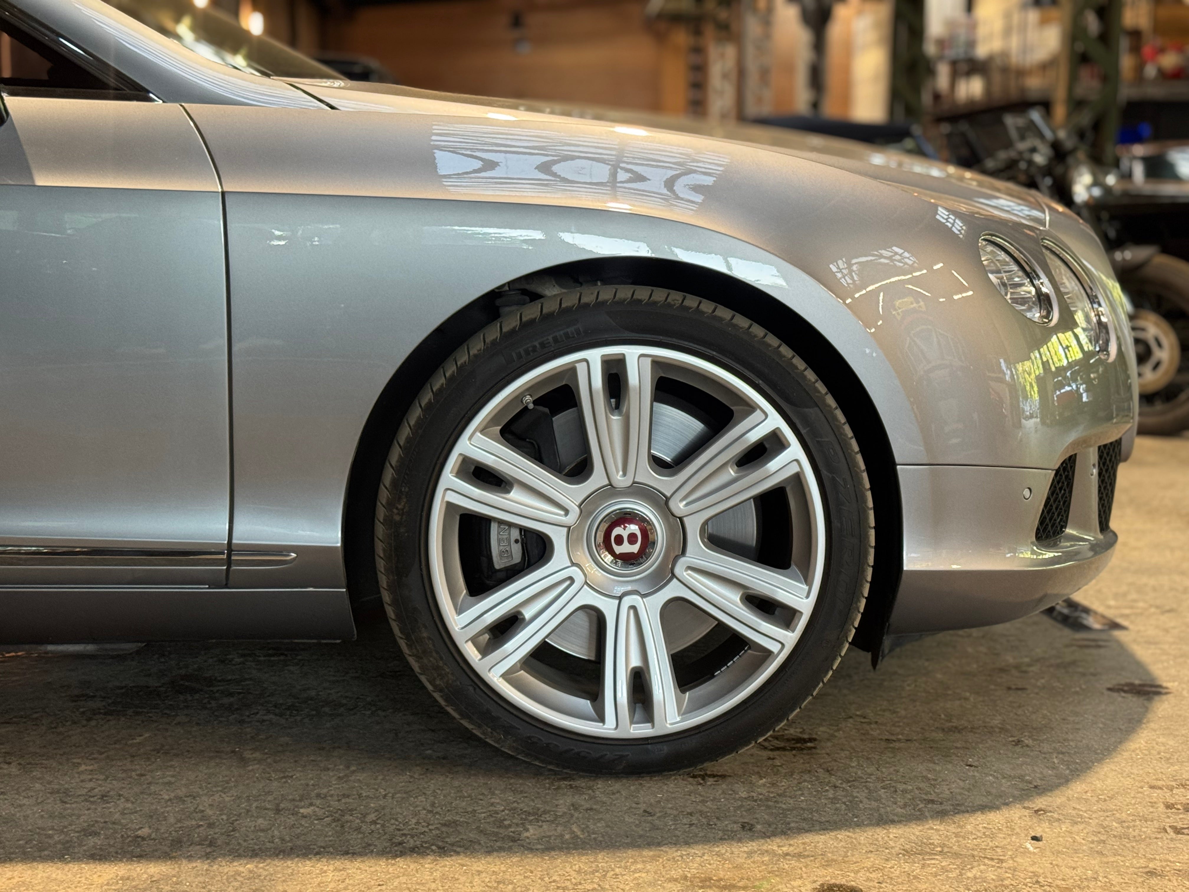 Bentley Continental GTC W12 - 575ch