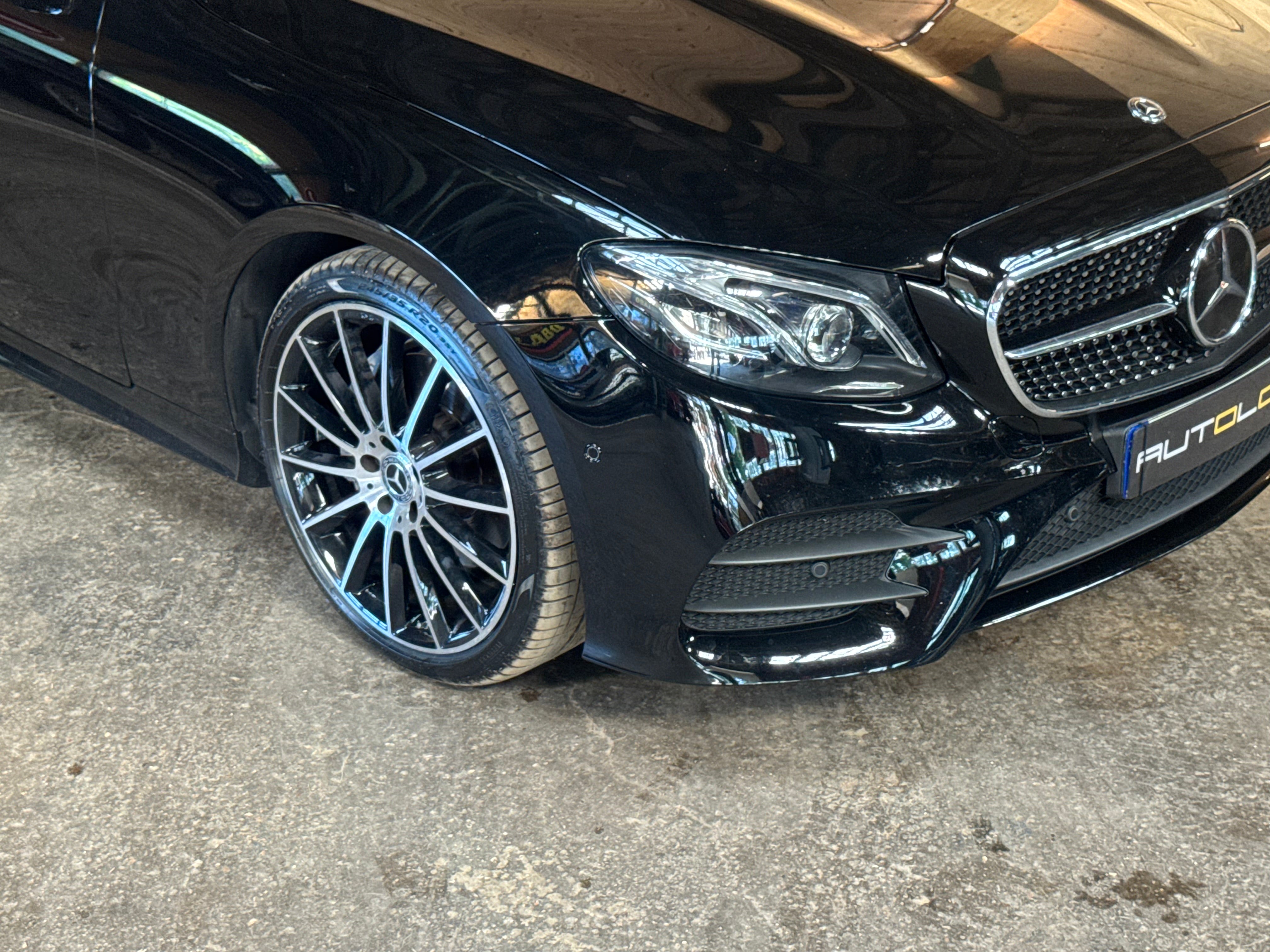 Mercedes E220d 4-Matic Cabriolet AMG Line