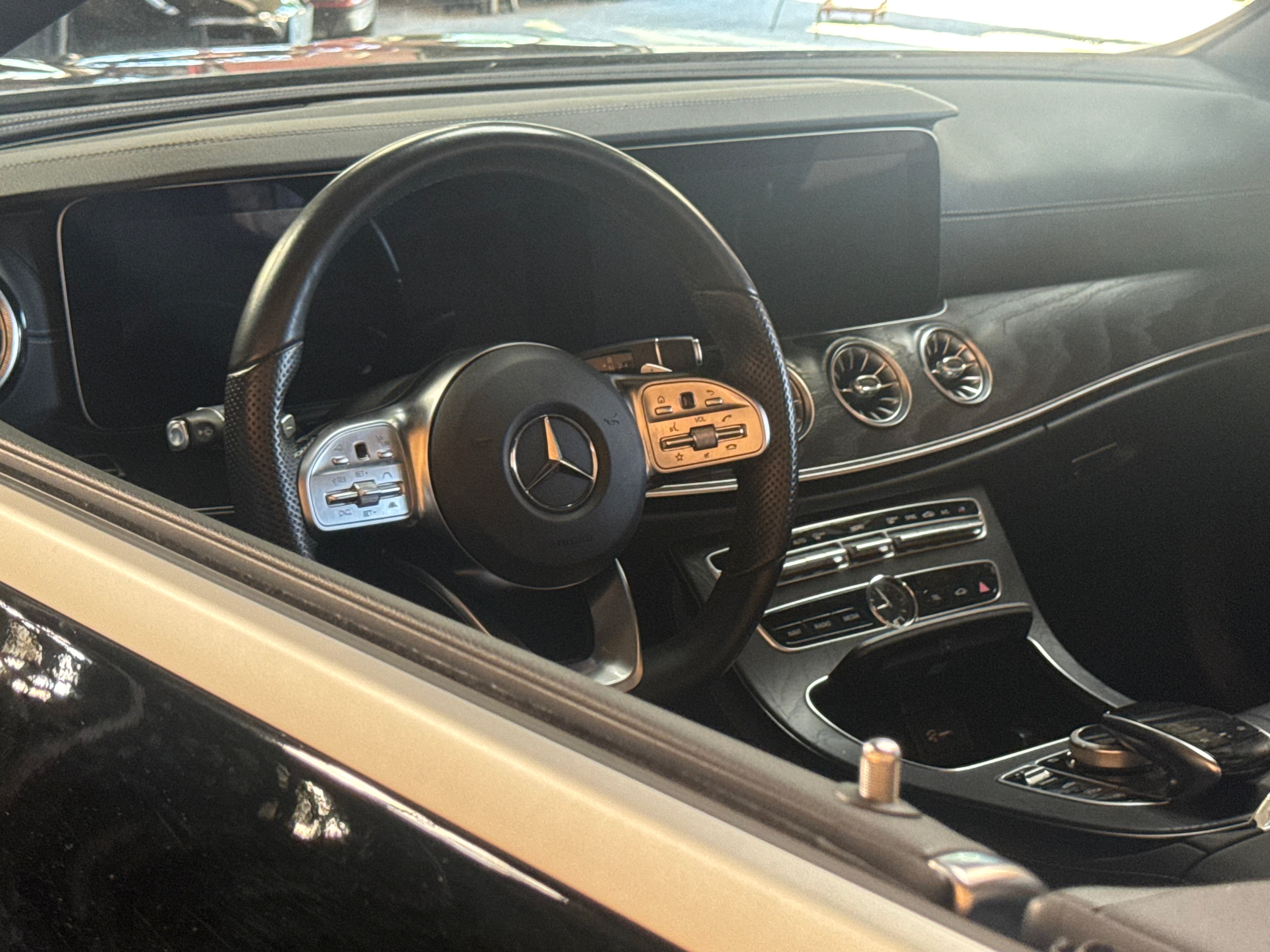 Mercedes E220d 4-Matic Cabriolet AMG Line