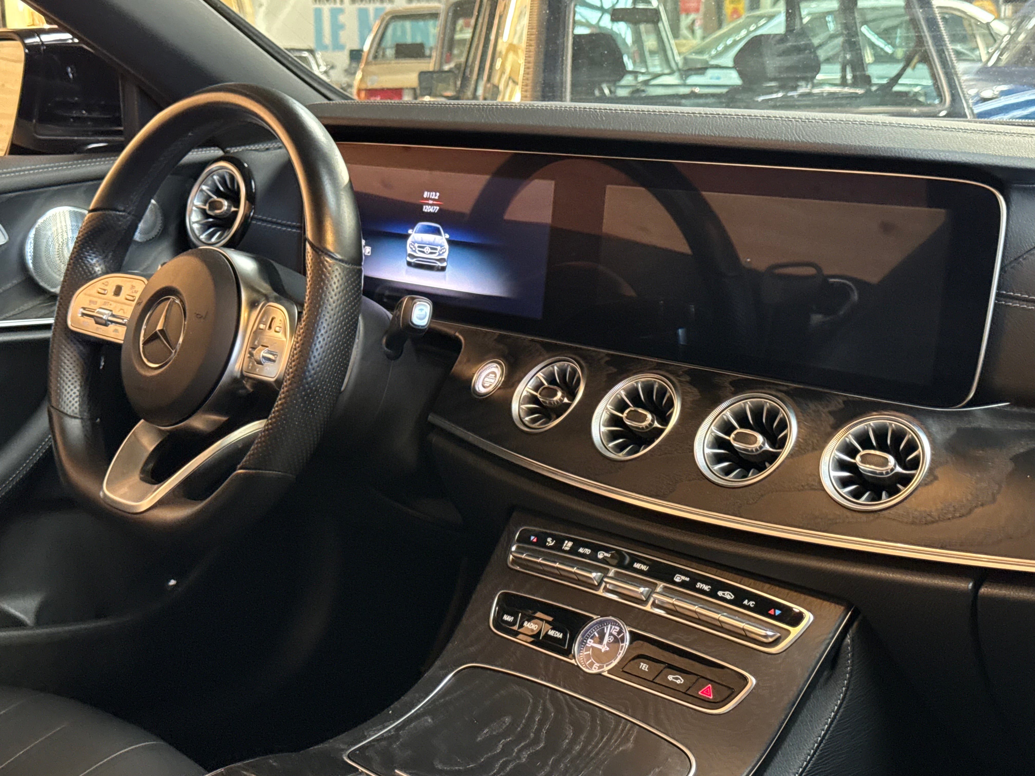 Mercedes E220d 4-Matic Cabriolet AMG Line
