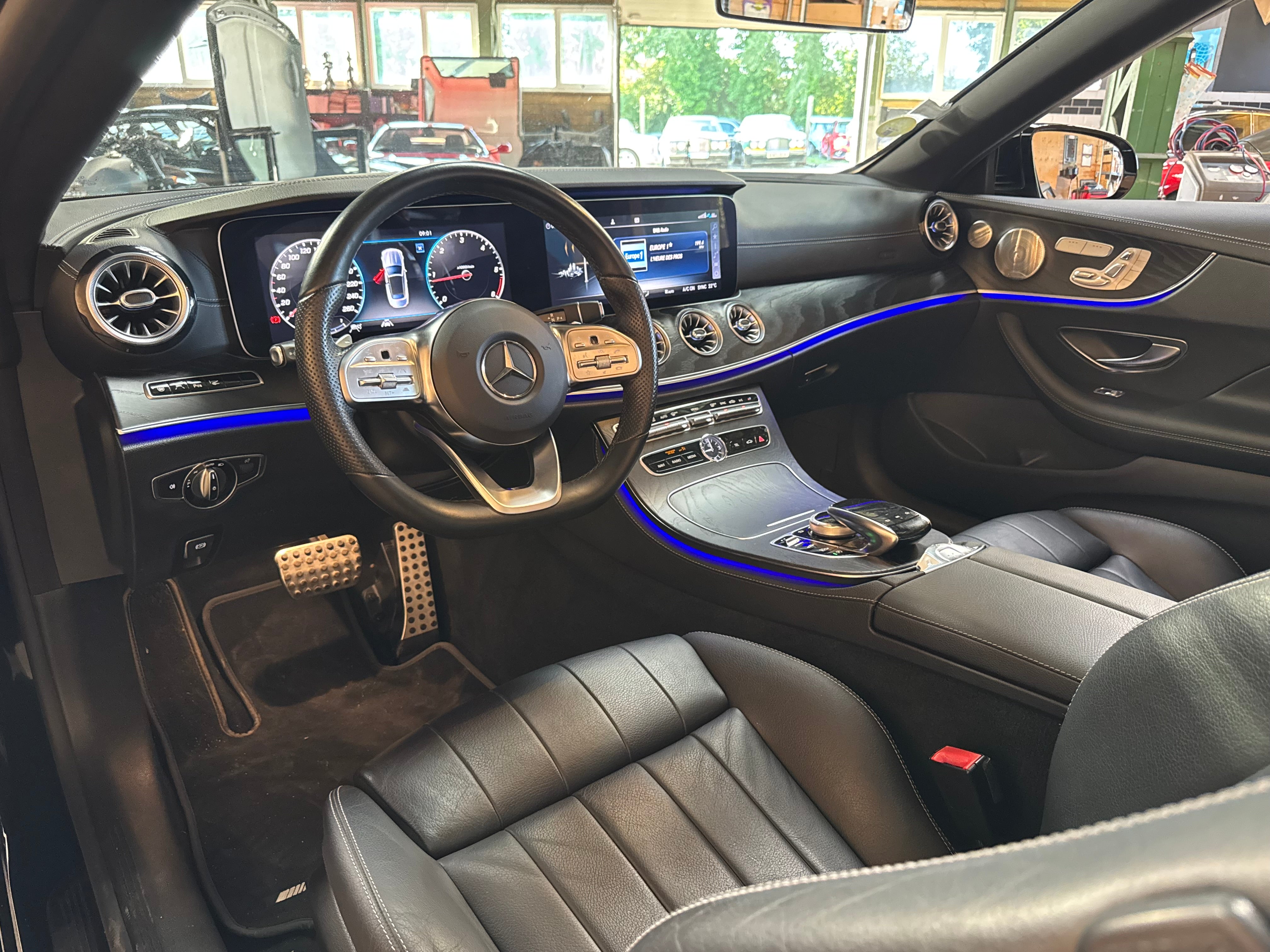 Mercedes E220d 4-Matic Cabriolet AMG Line