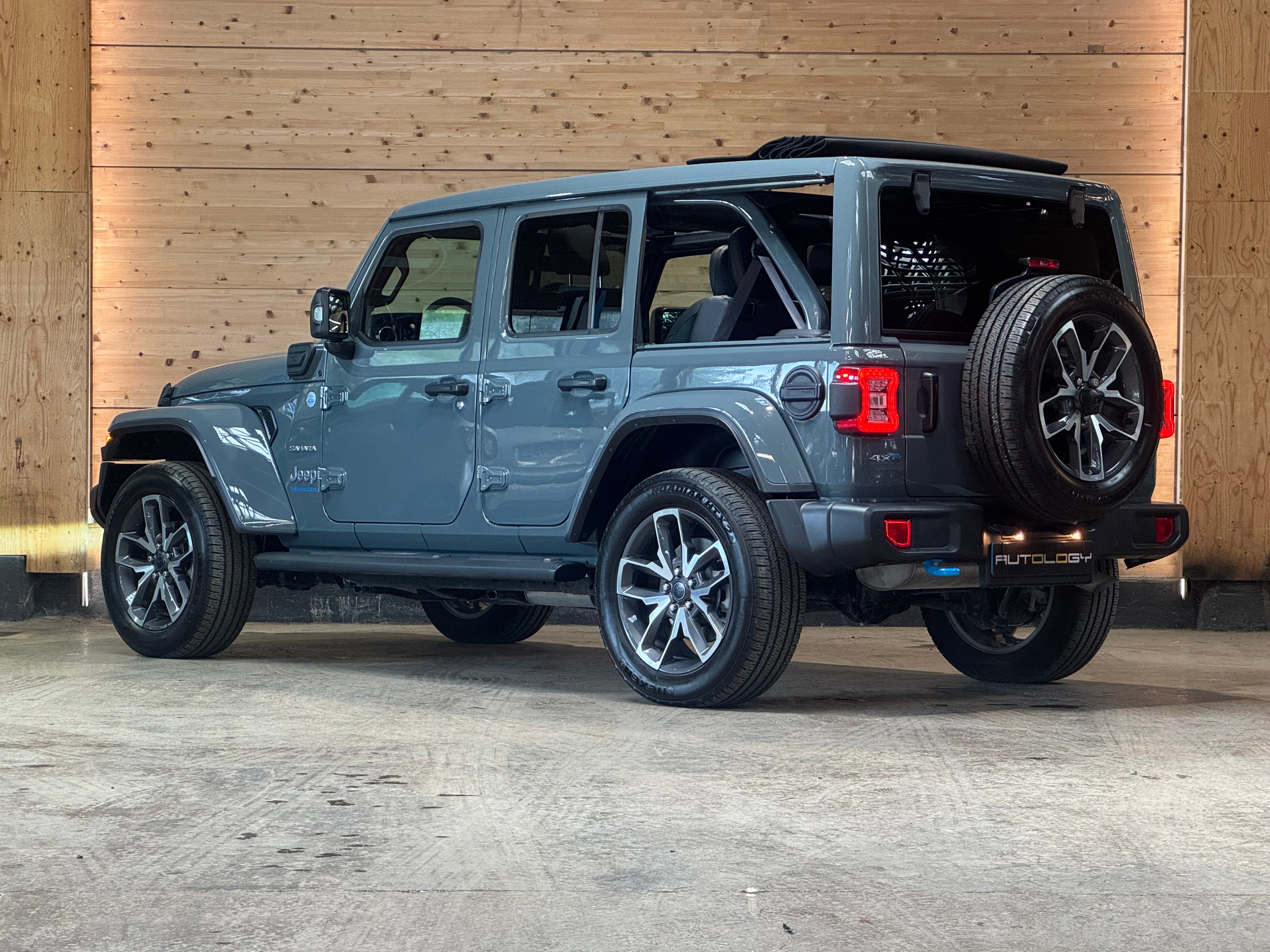 Jeep Wrangler 4xe Sahara
