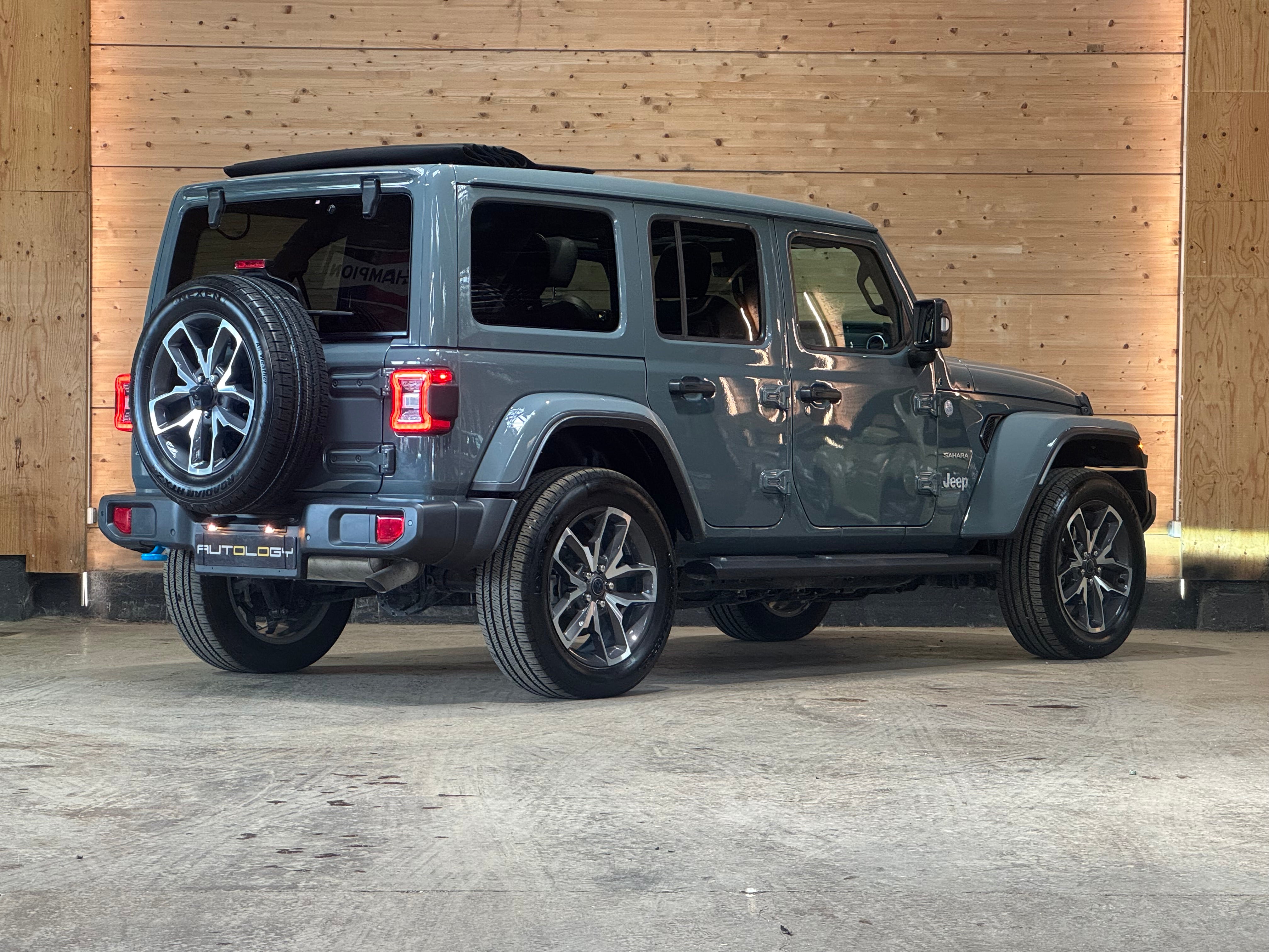 Jeep Wrangler 4xe Sahara