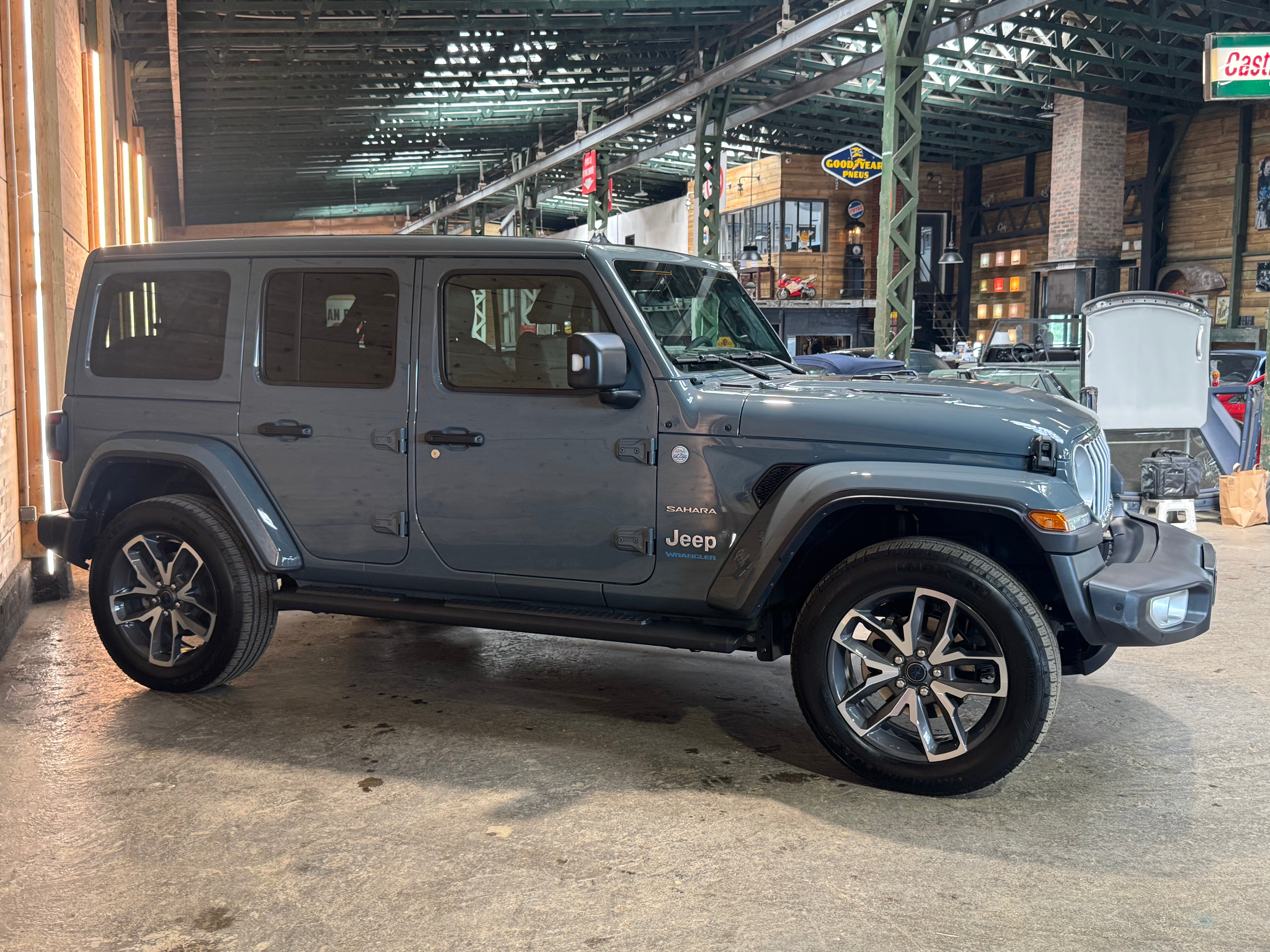Jeep Wrangler 4xe Sahara