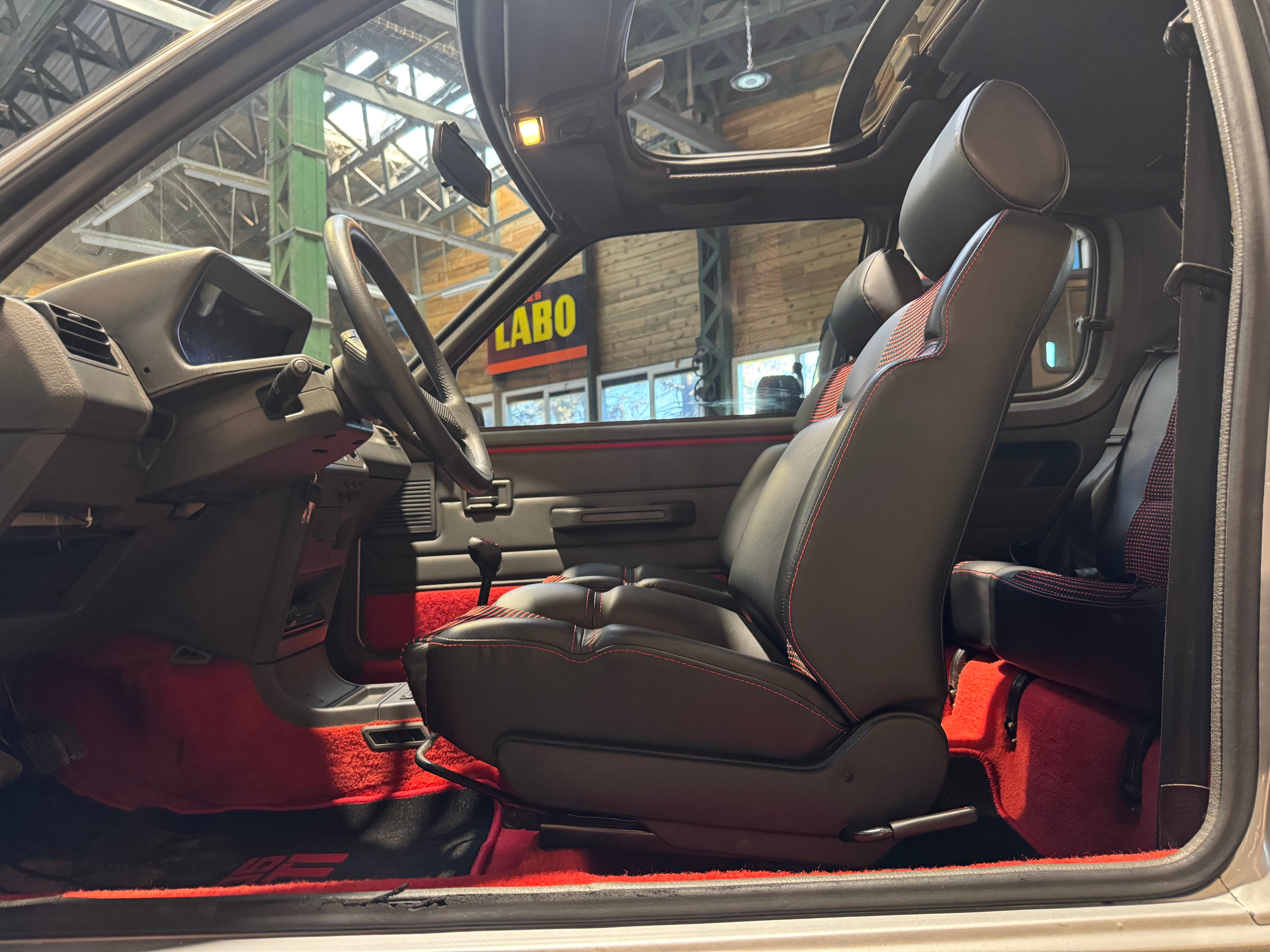 Peugeot 205 GTi 1.9