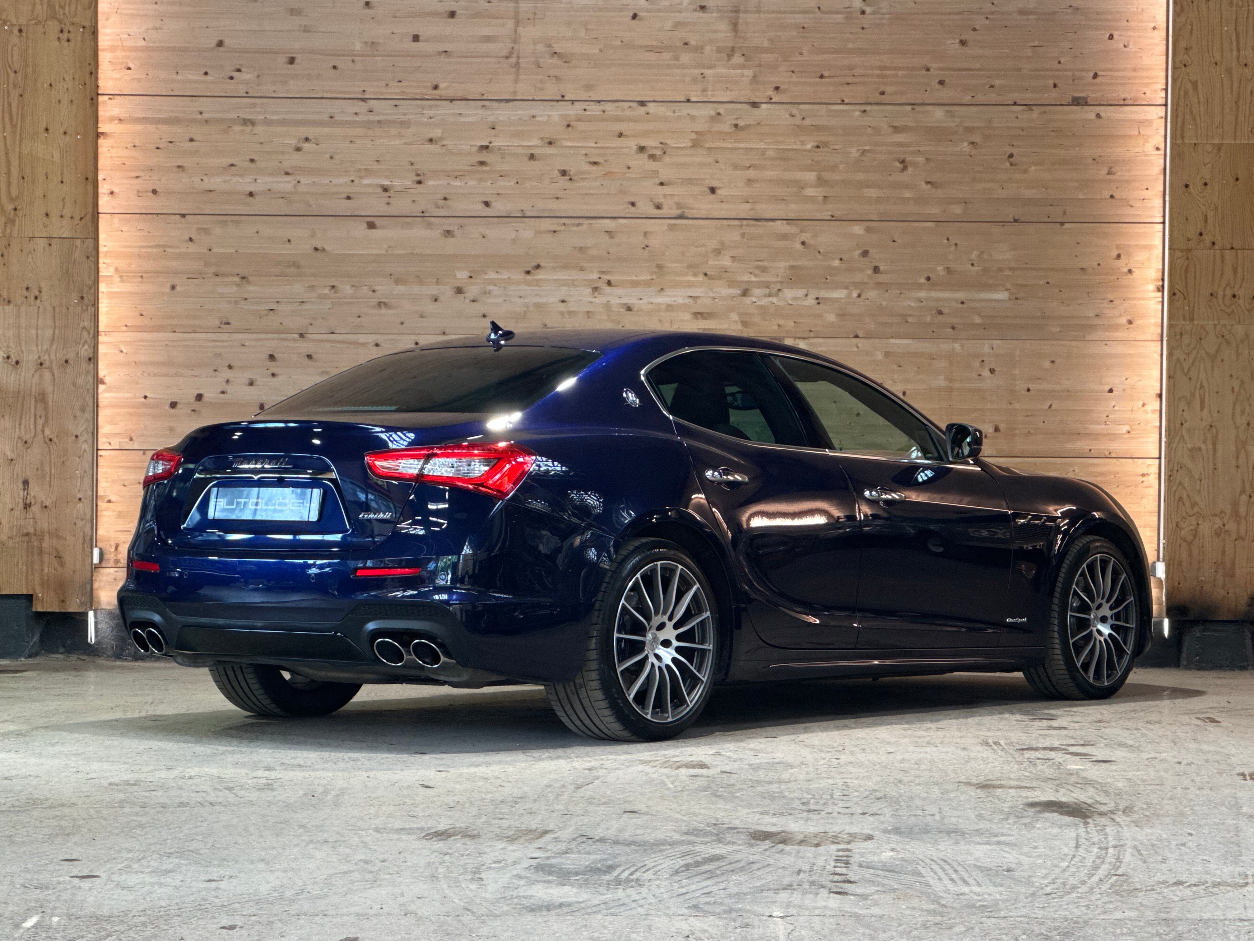 Maserati Ghibli 3.0 V6 350 GranSport
