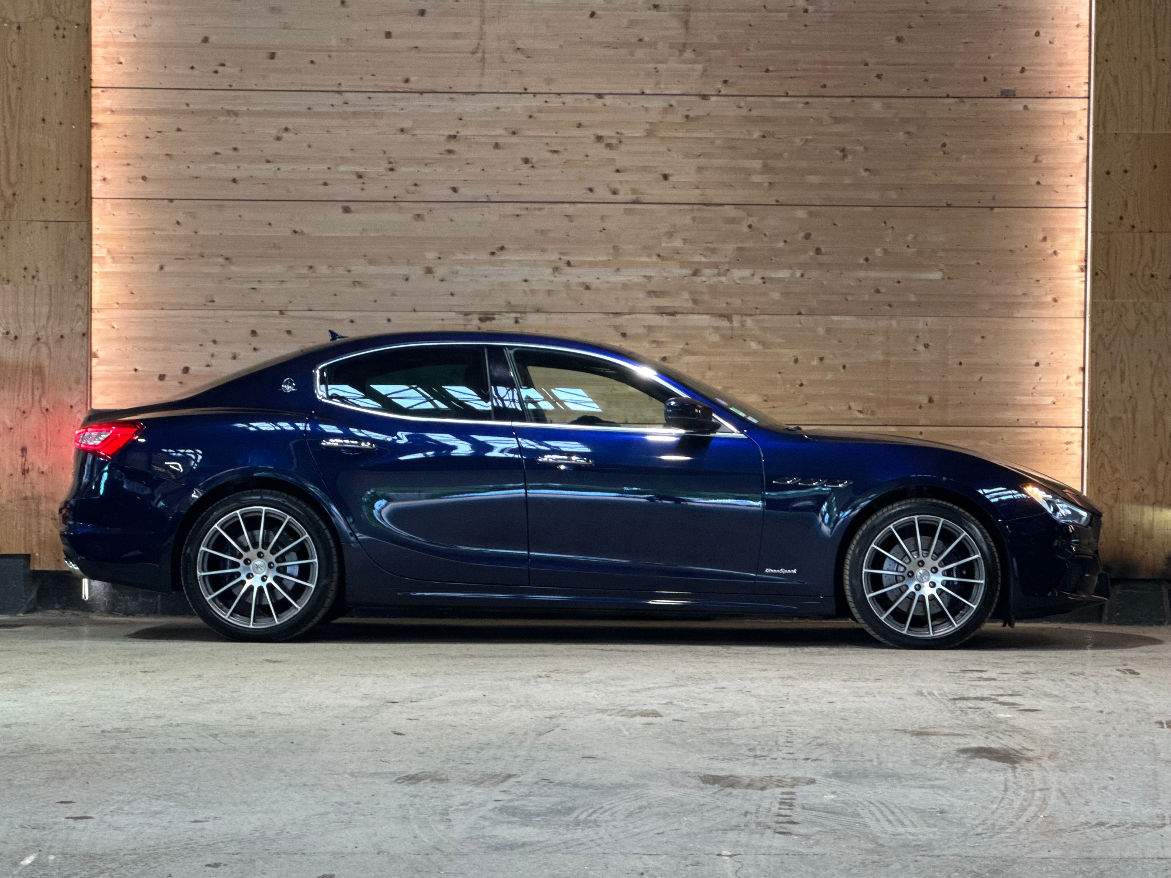 Maserati Ghibli 3.0 V6 350 GranSport
