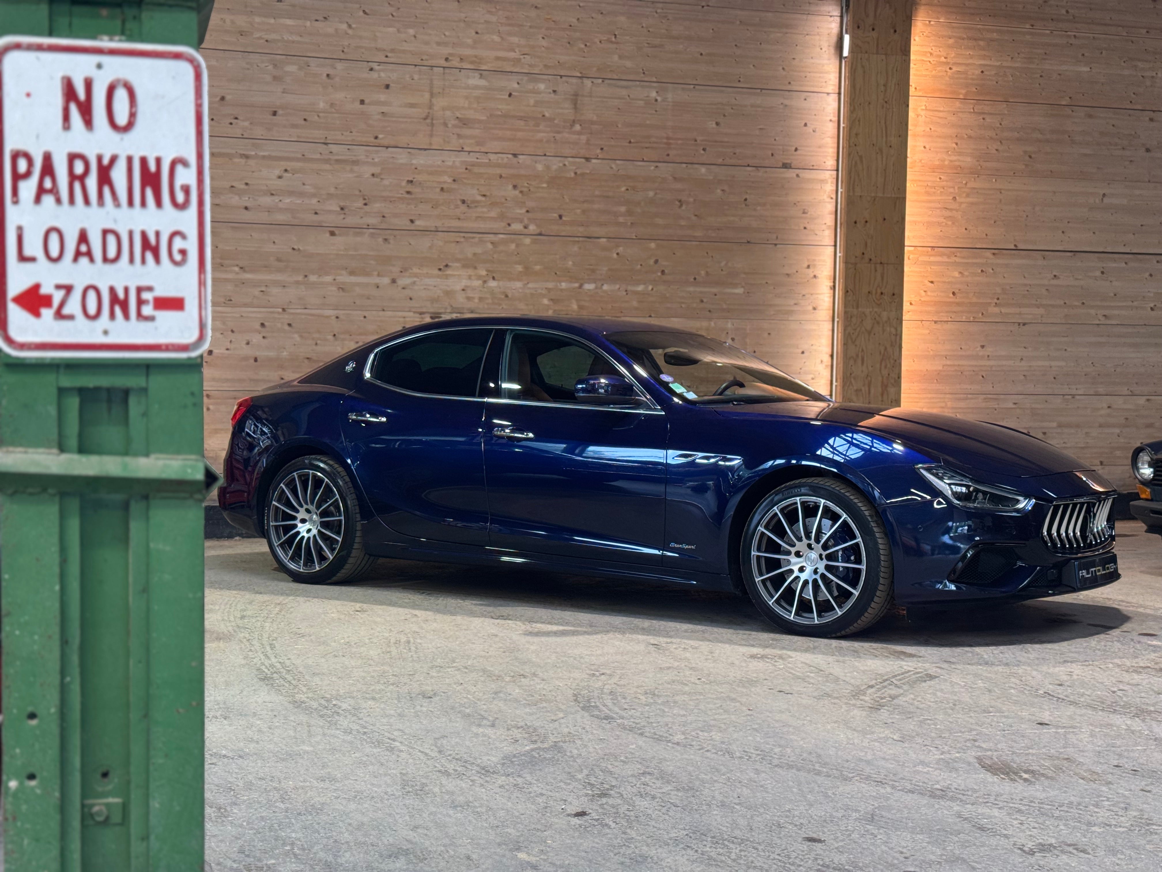 Maserati Ghibli 3.0 V6 350 GranSport