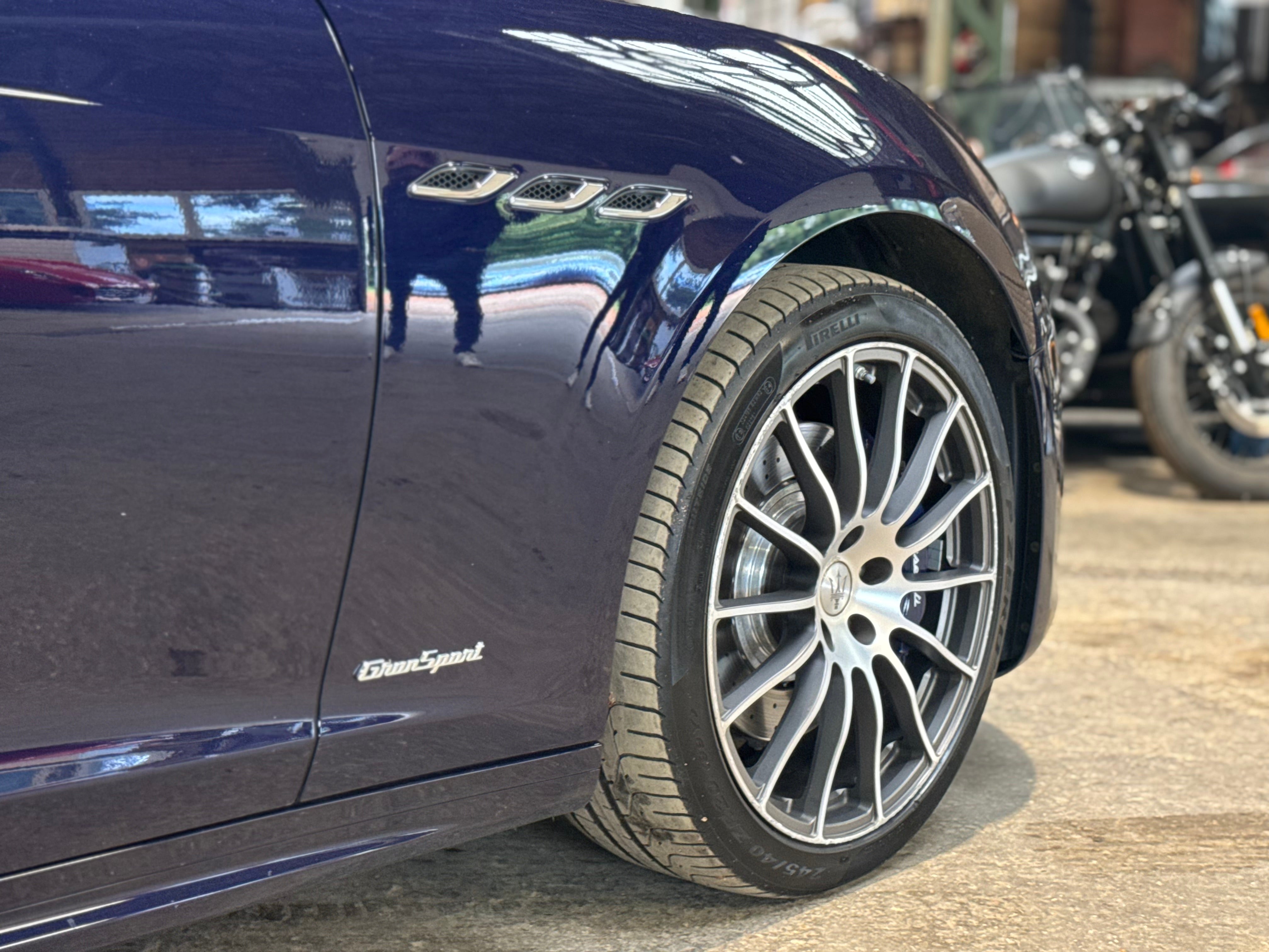Maserati Ghibli 3.0 V6 350 GranSport