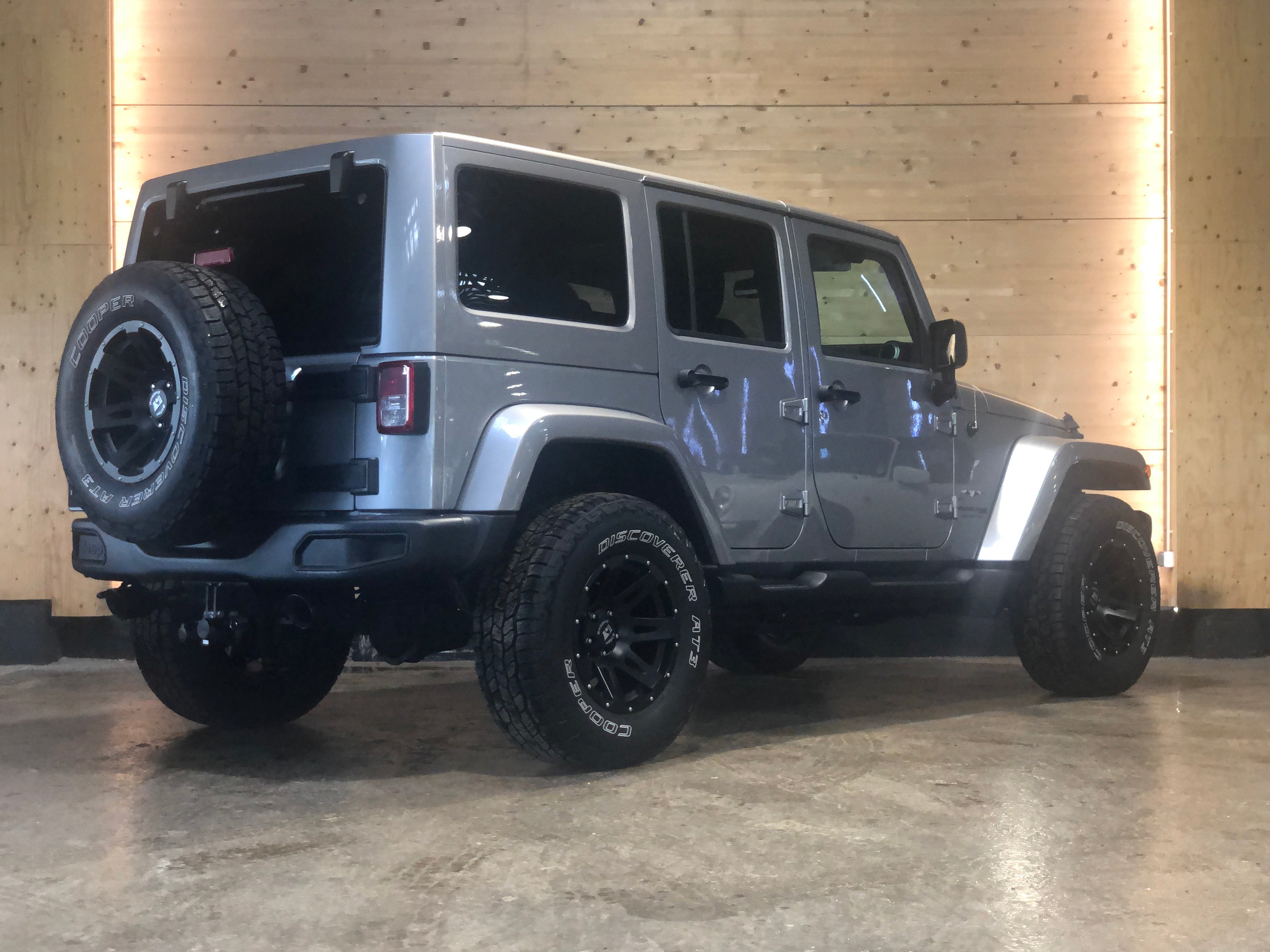 Jeep Wrangler Unlimited V6 3.6 Sahara BVA