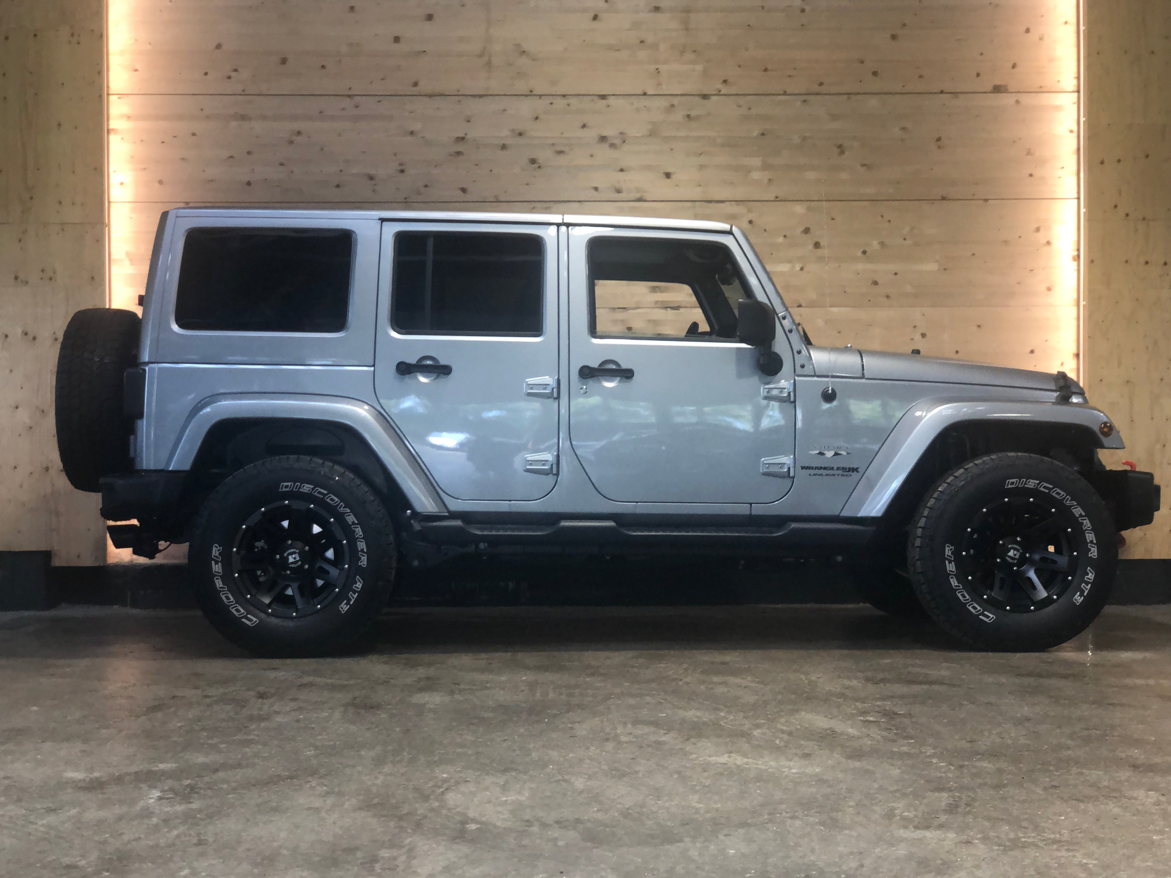 Jeep Wrangler Unlimited V6 3.6 Sahara BVA